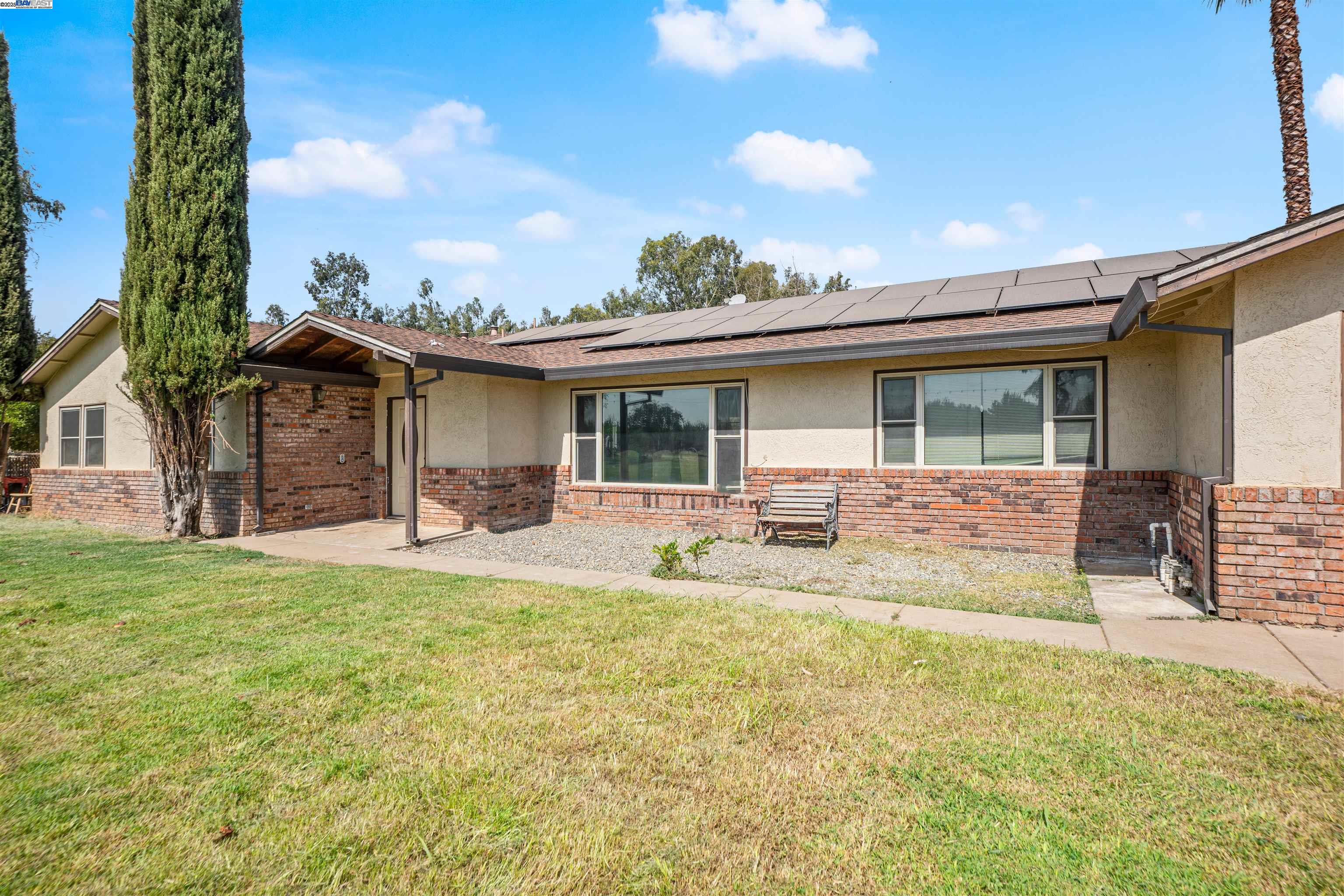 Detail Gallery Image 6 of 56 For 4653 Wheatland Rd, Wheatland,  CA 95692 - 4 Beds | 2 Baths