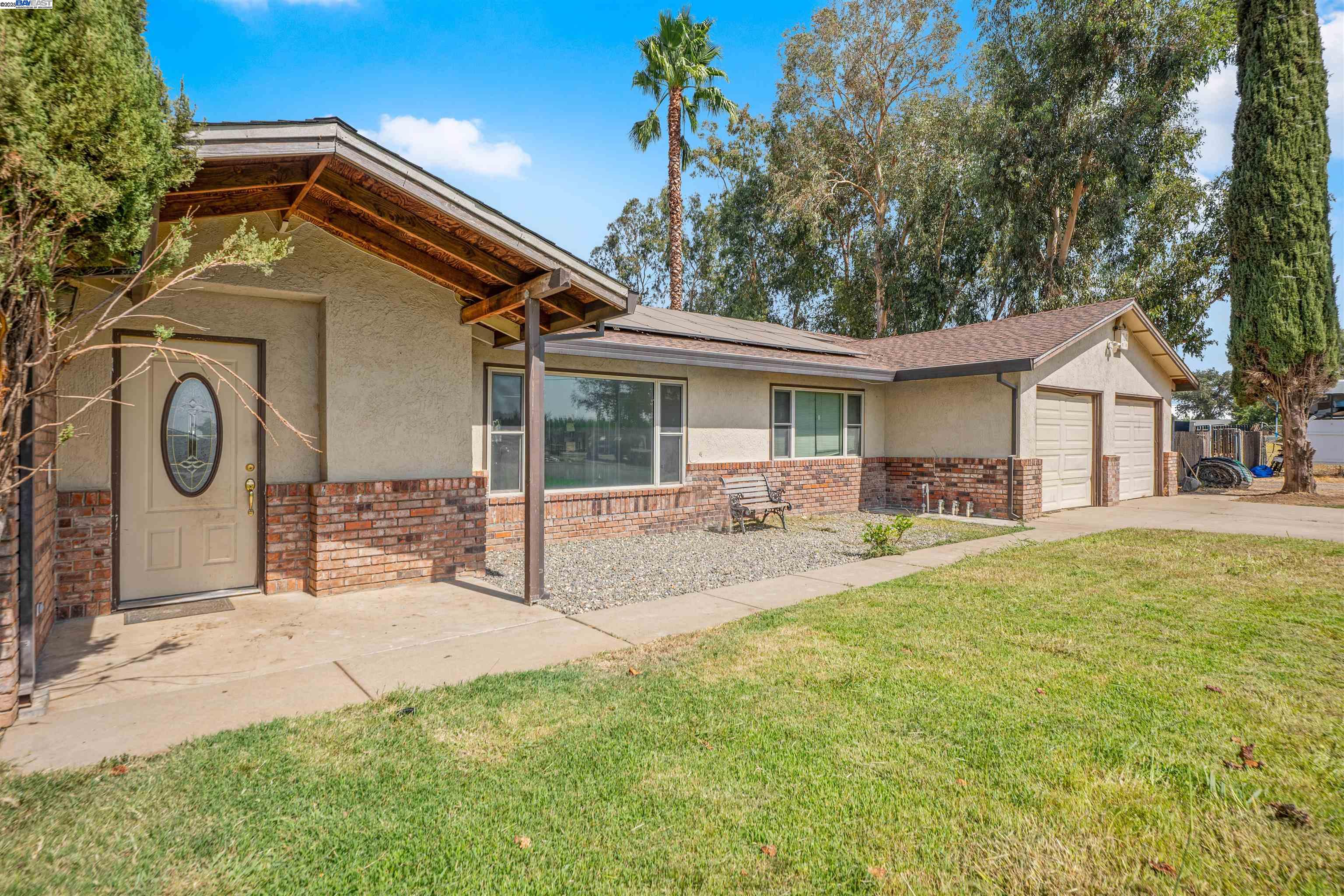 Detail Gallery Image 7 of 56 For 4653 Wheatland Rd, Wheatland,  CA 95692 - 4 Beds | 2 Baths