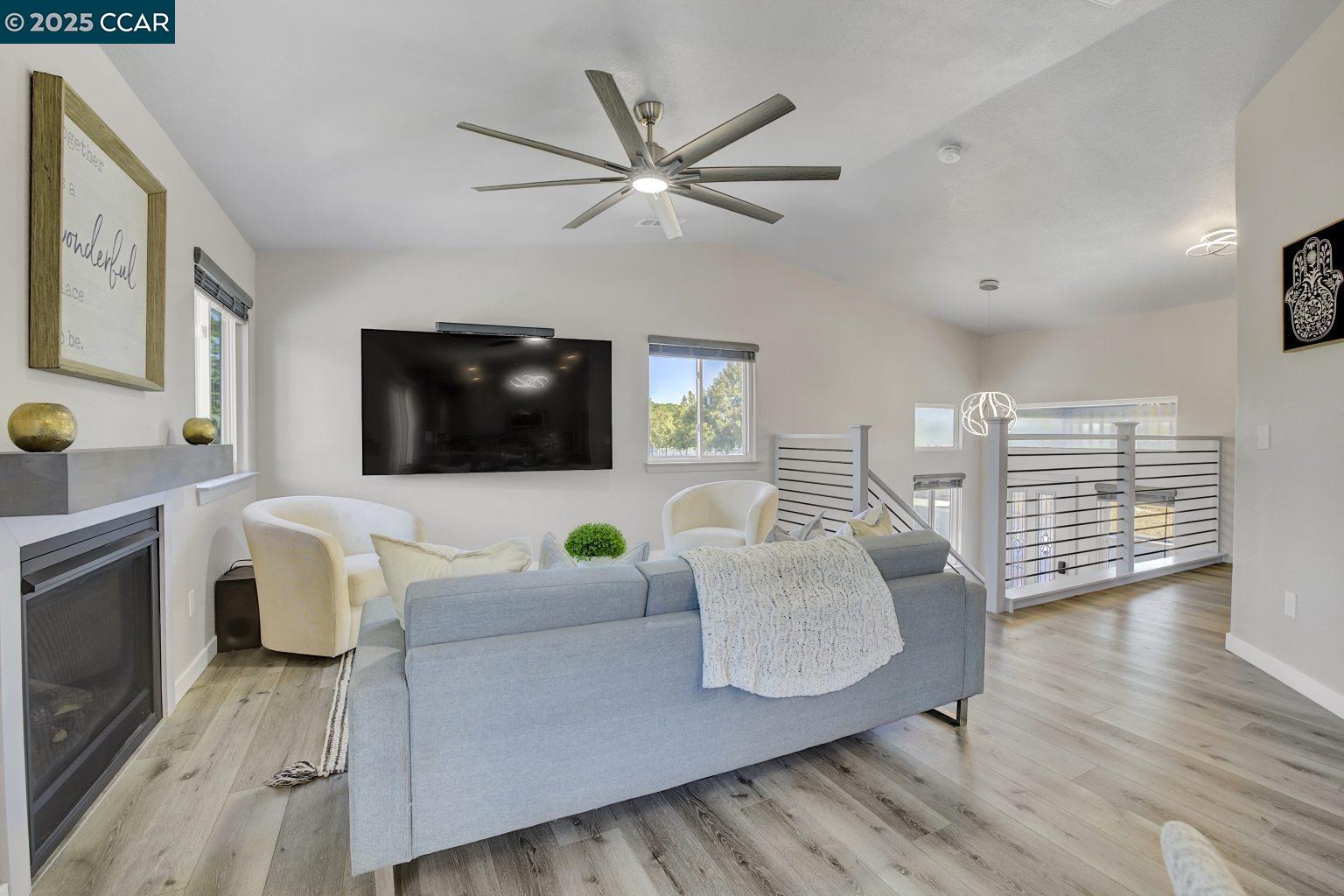Detail Gallery Image 7 of 60 For 3899 Creekside Way, Oakley,  CA 94561 - 4 Beds | 2/1 Baths