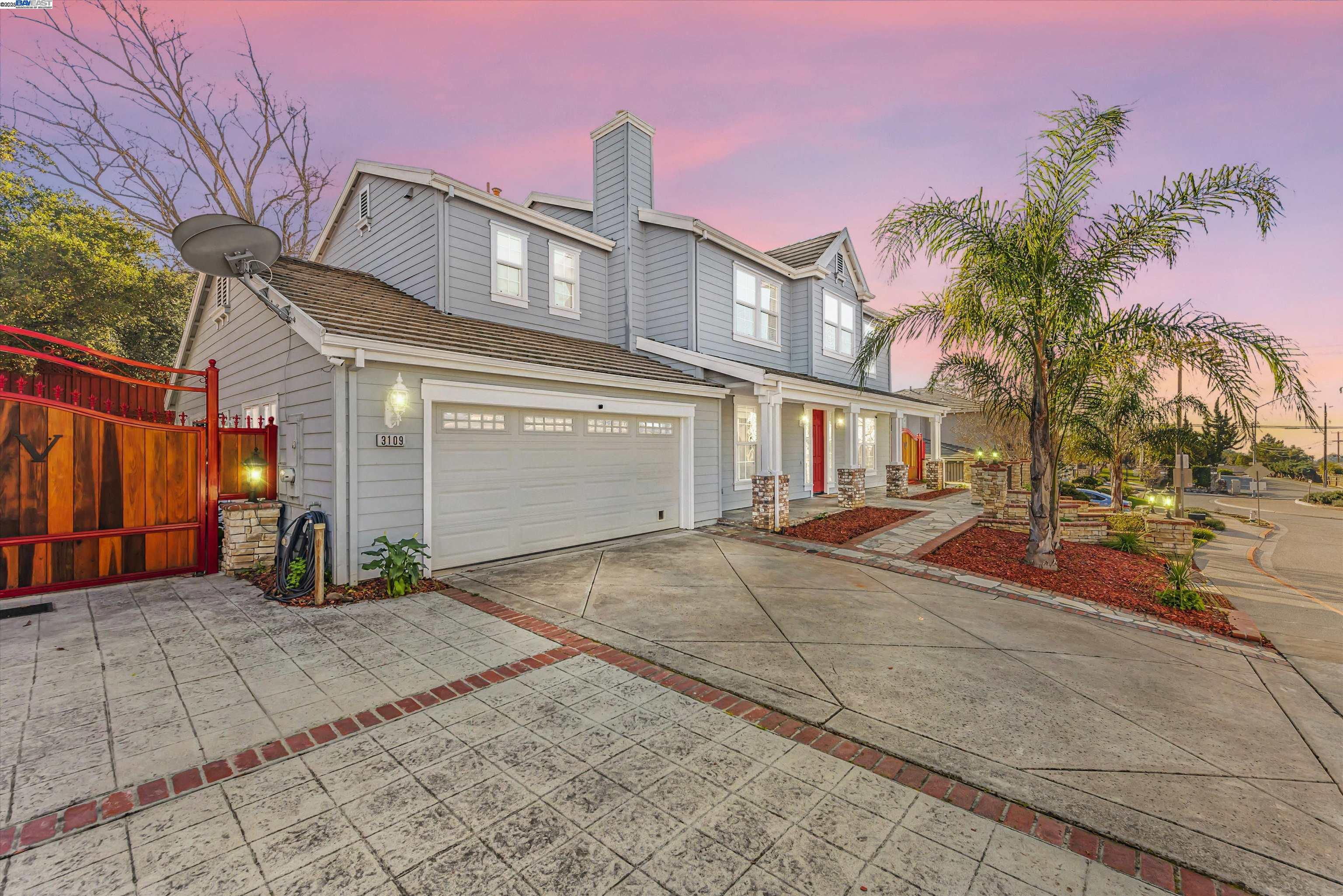 Detail Gallery Image 2 of 43 For 3109 Vista Lane, Hayward,  CA 94541 - 6 Beds | 3 Baths