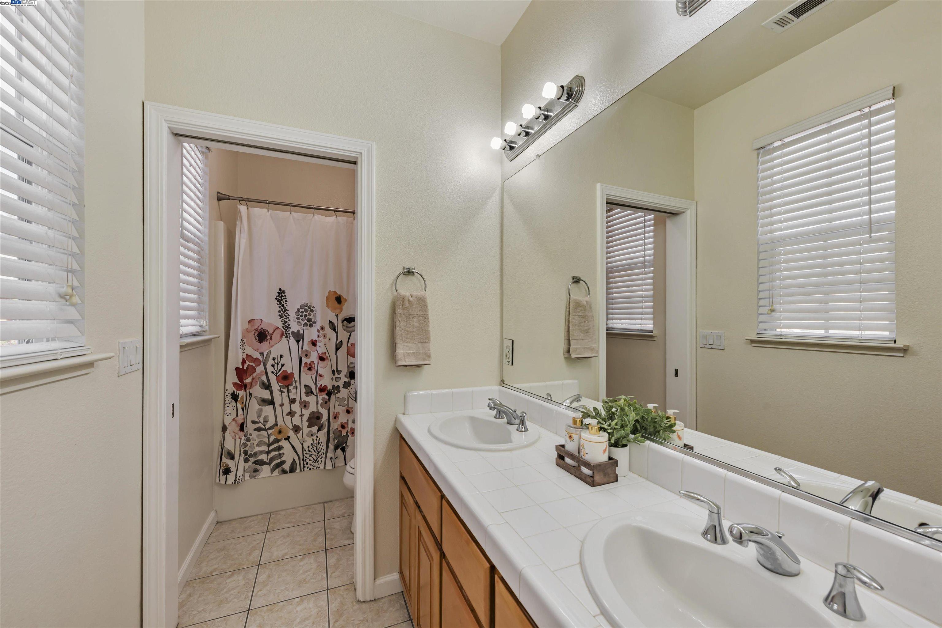 Detail Gallery Image 30 of 43 For 3109 Vista Lane, Hayward,  CA 94541 - 6 Beds | 3 Baths