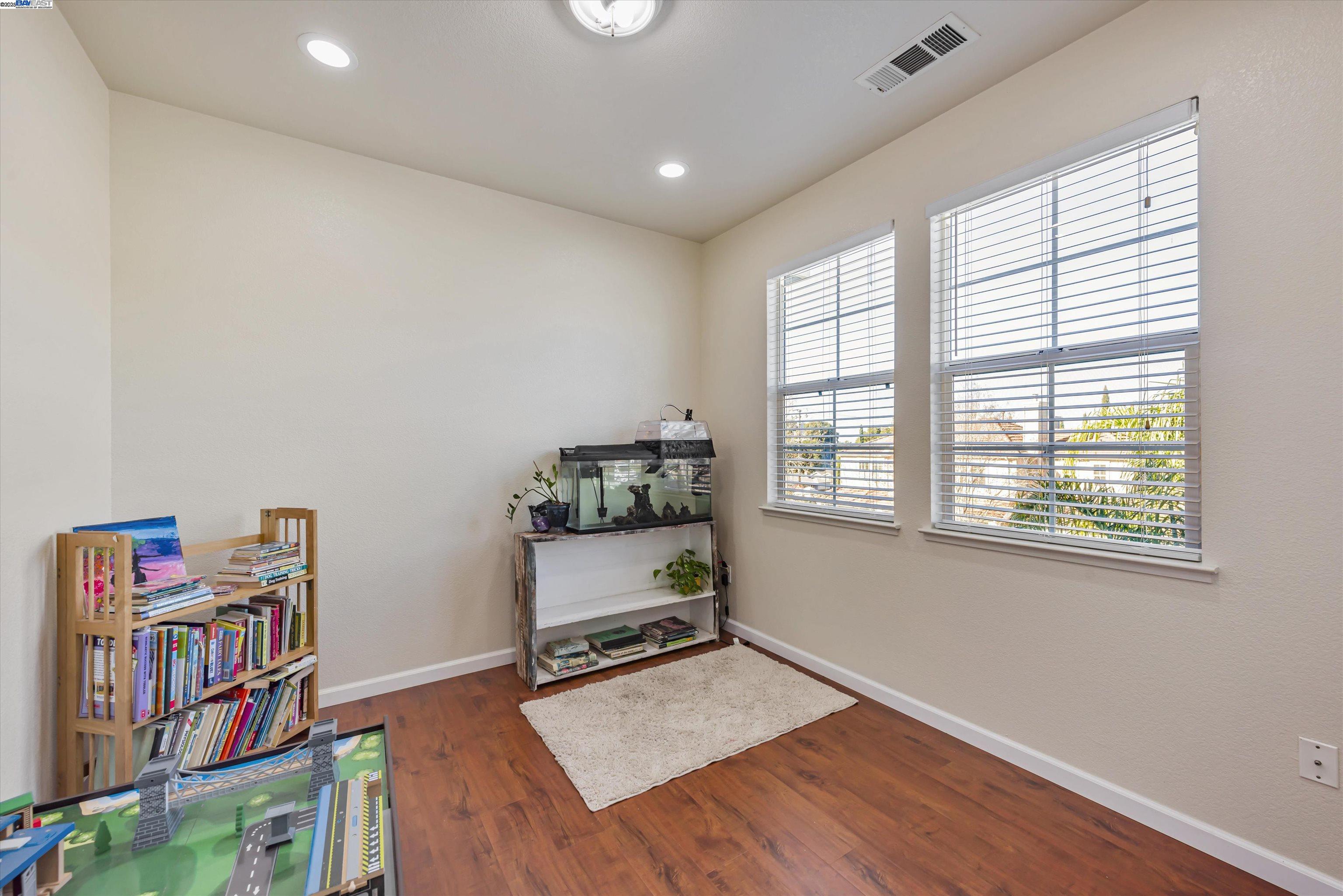Detail Gallery Image 32 of 43 For 3109 Vista Lane, Hayward,  CA 94541 - 6 Beds | 3 Baths