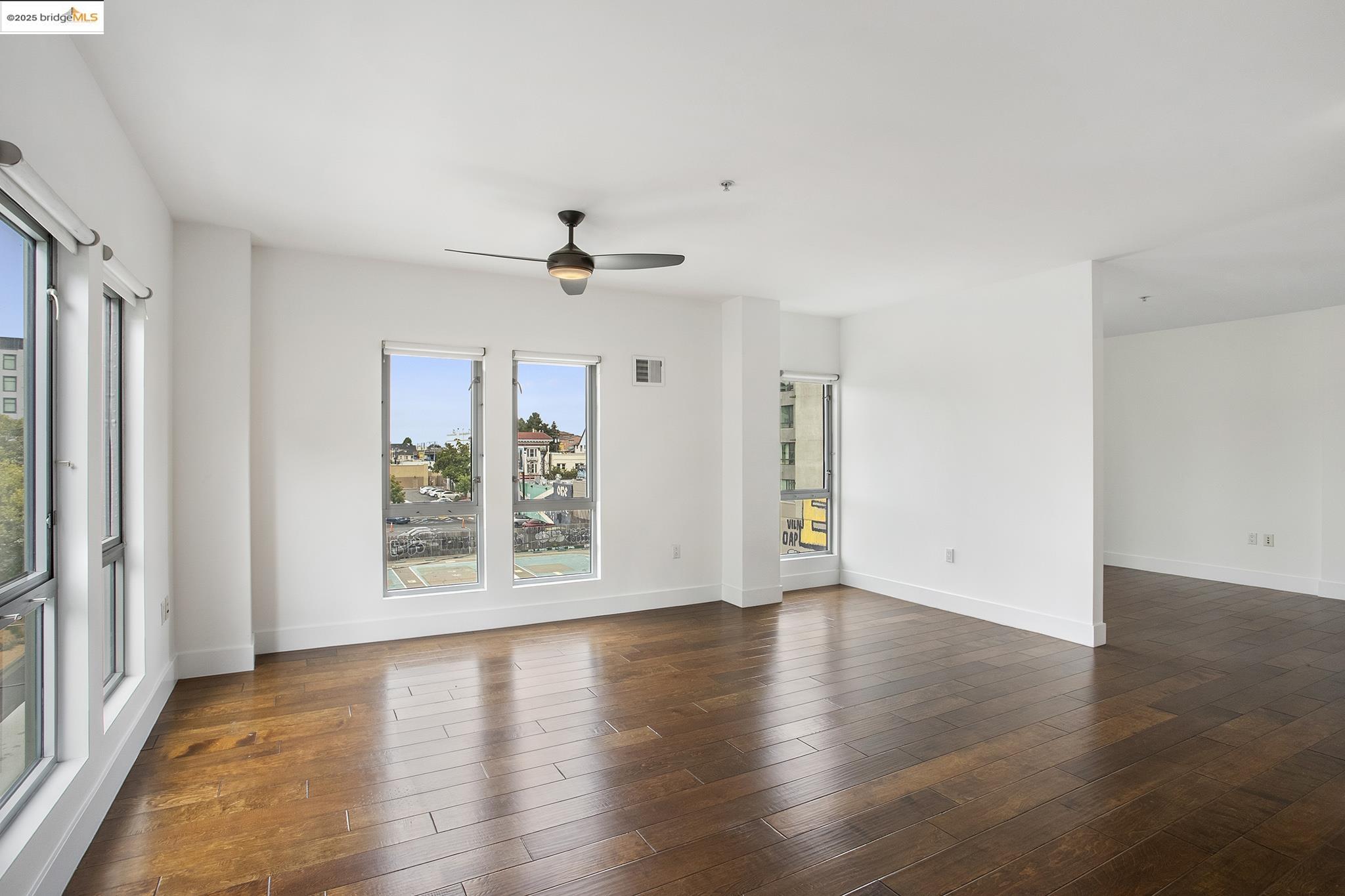 Photo #8: 41110661 Listing: Photo #8