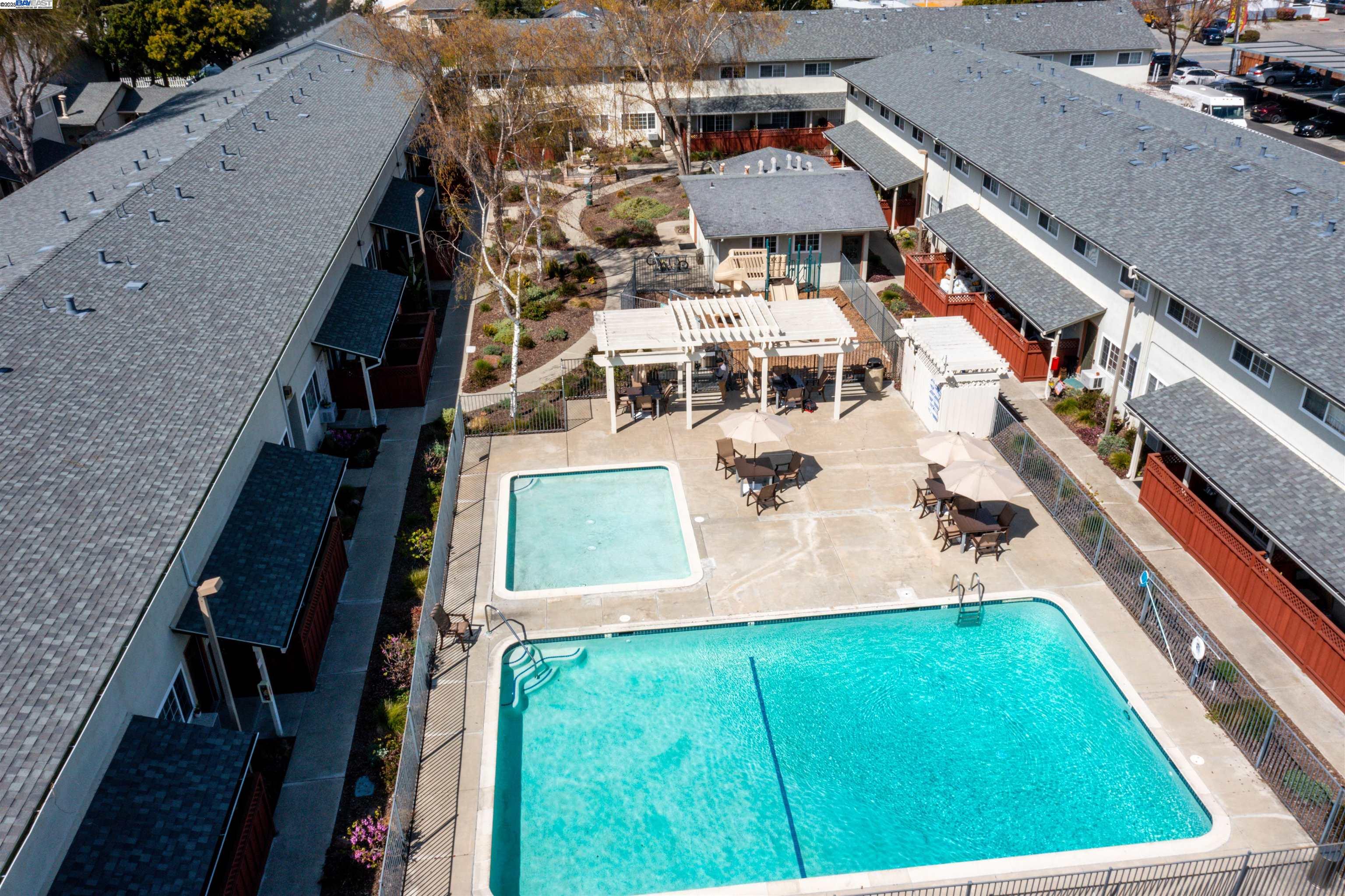 Detail Gallery Image 22 of 30 For 670 Fargo Ave #8,  San Leandro,  CA 94579 - 3 Beds | 3 Baths