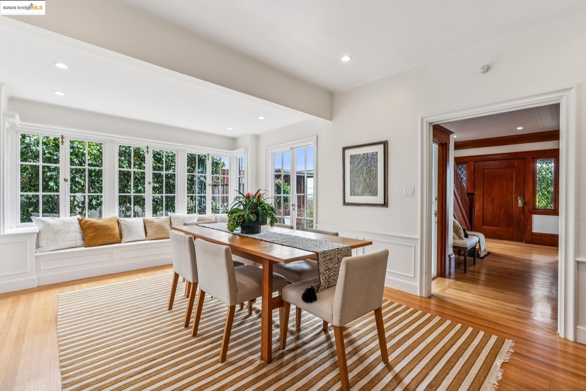 Detail Gallery Image 12 of 60 For 60 Panoramic Way, Berkeley,  CA 94704 - 5 Beds | 4/1 Baths