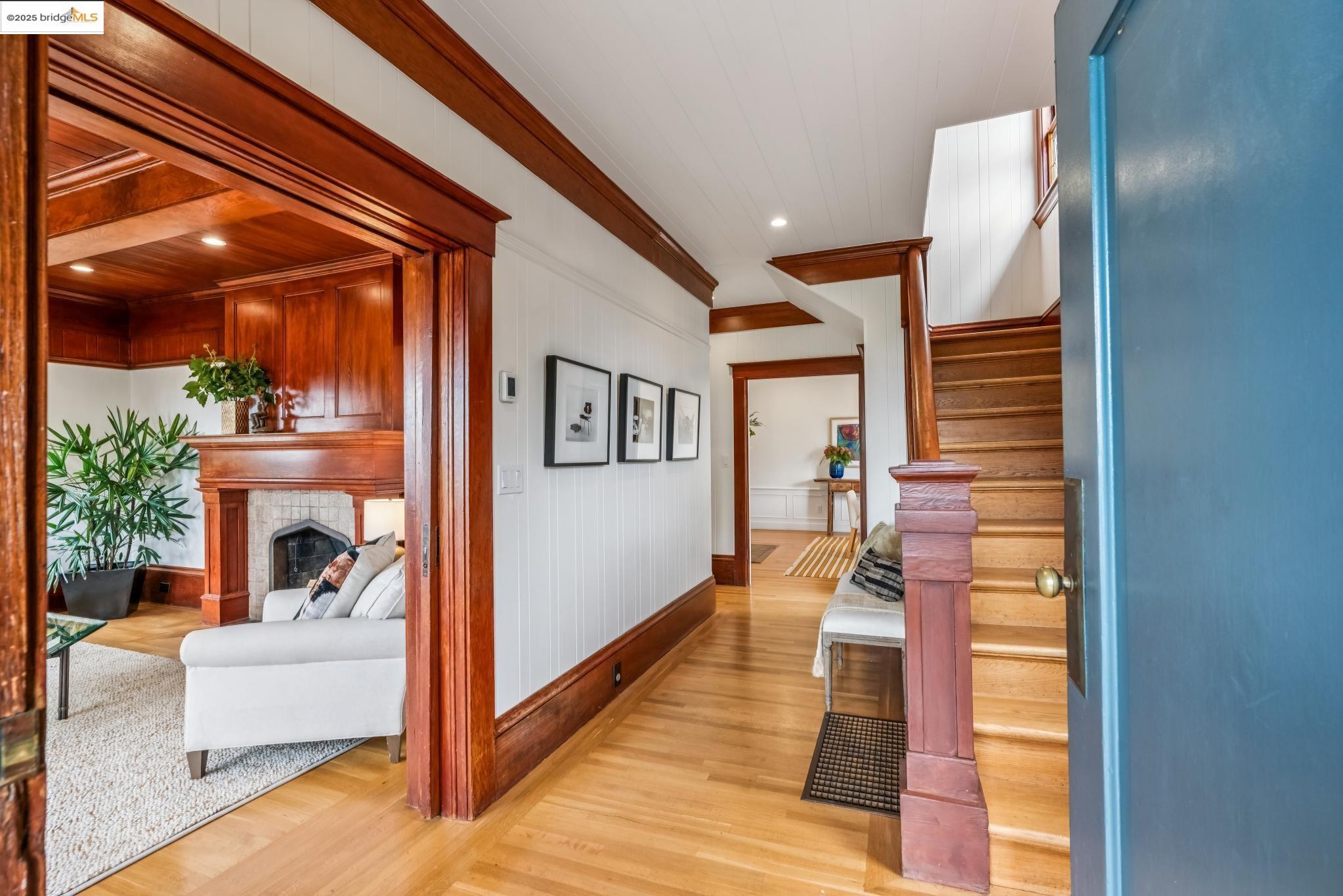 Detail Gallery Image 3 of 60 For 60 Panoramic Way, Berkeley,  CA 94704 - 5 Beds | 4/1 Baths