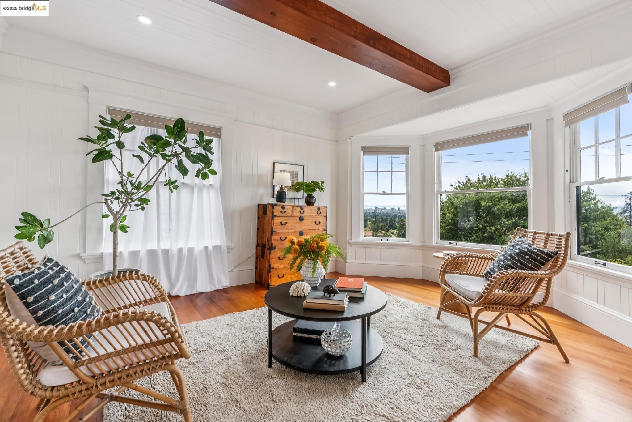 Detail Gallery Image 29 of 60 For 60 Panoramic Way, Berkeley,  CA 94704 - 5 Beds | 4/1 Baths