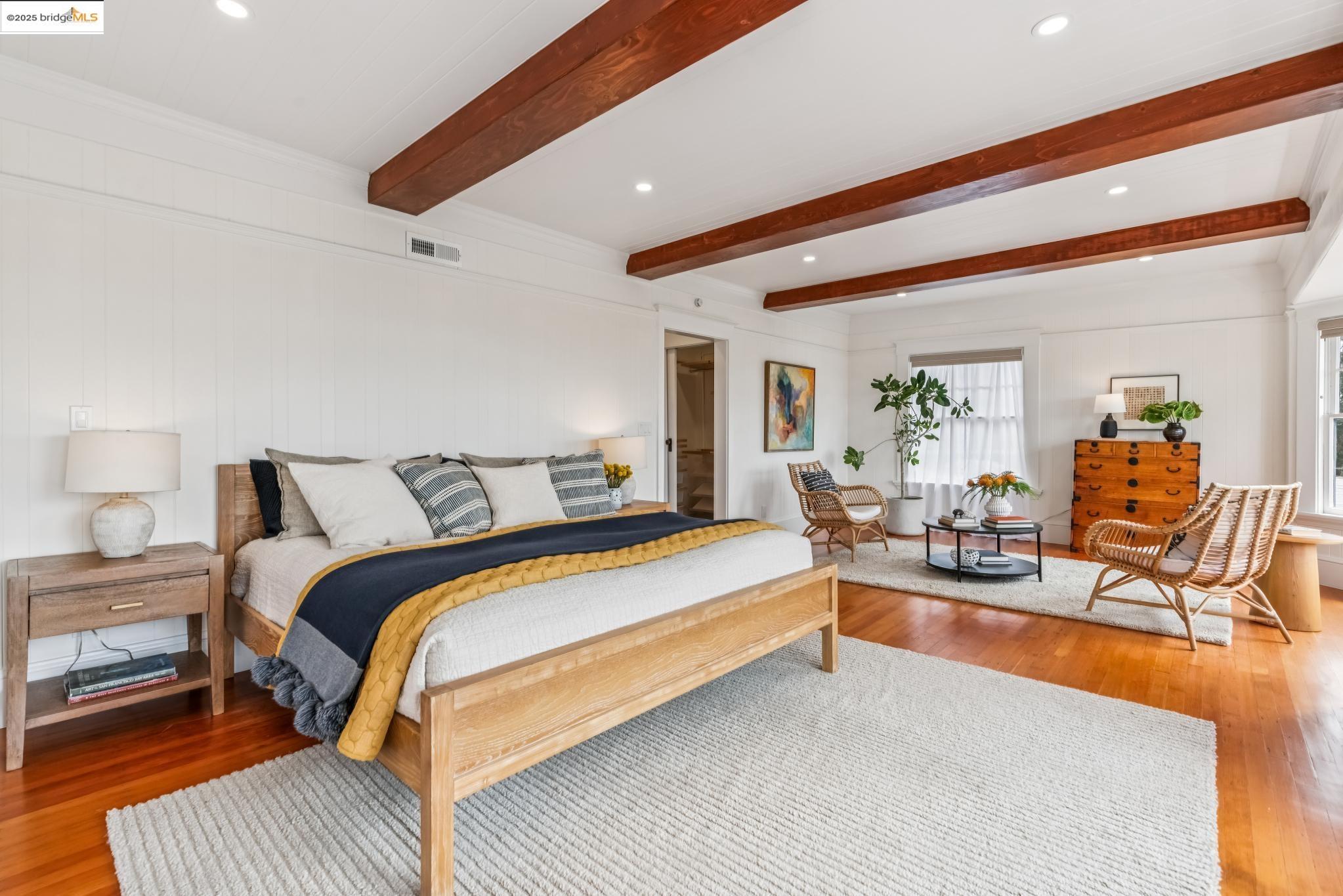 Detail Gallery Image 30 of 60 For 60 Panoramic Way, Berkeley,  CA 94704 - 5 Beds | 4/1 Baths