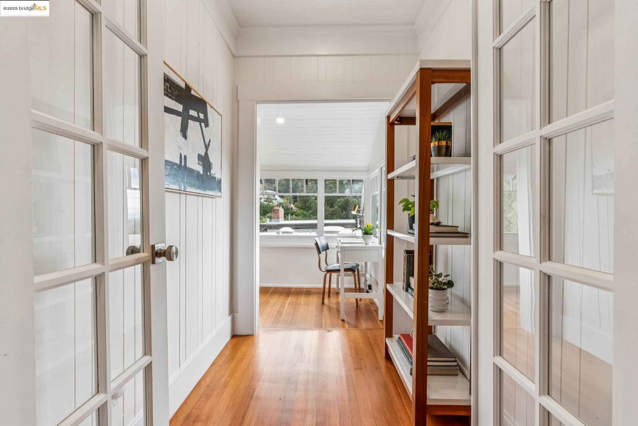 Detail Gallery Image 33 of 60 For 60 Panoramic Way, Berkeley,  CA 94704 - 5 Beds | 4/1 Baths