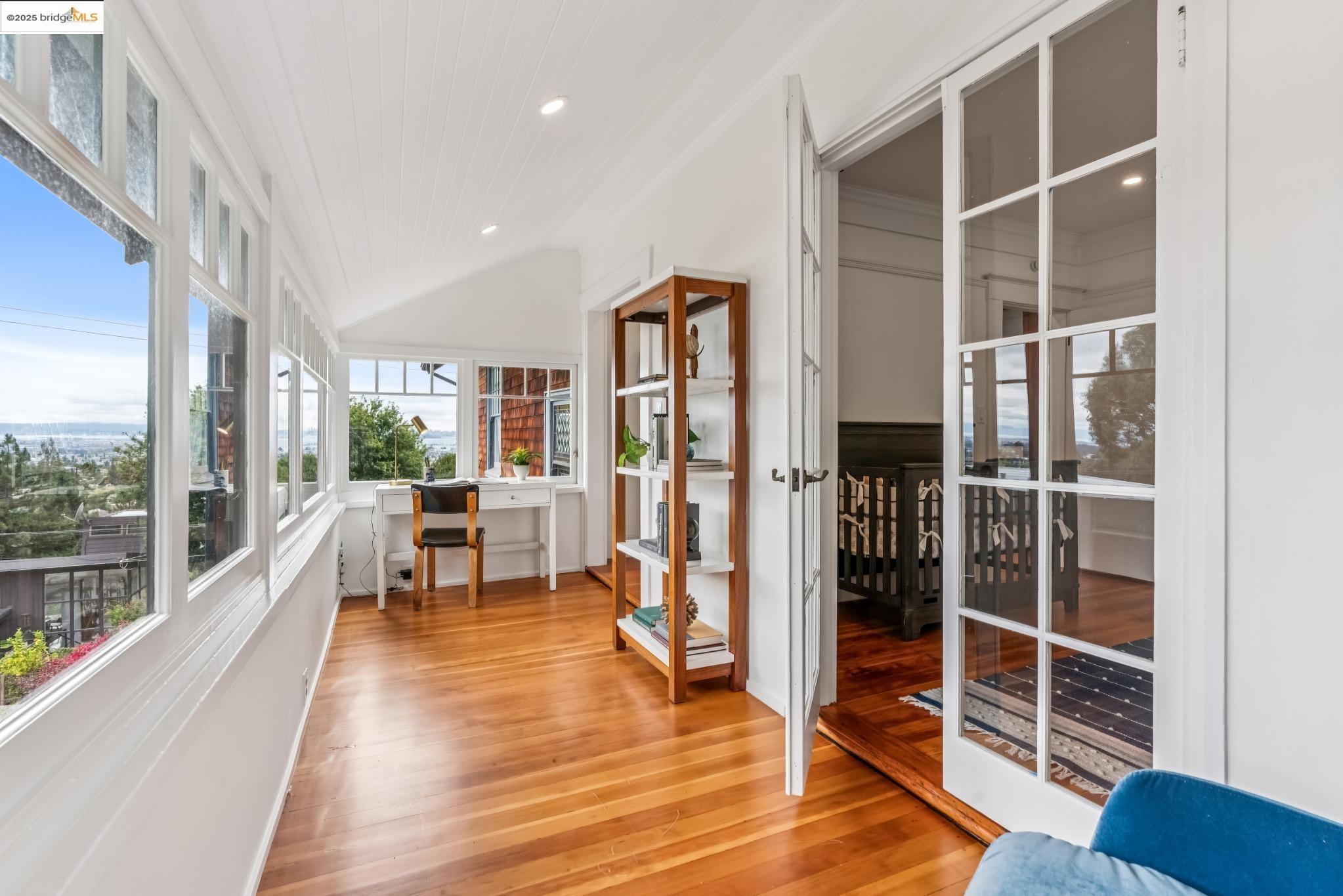 Detail Gallery Image 35 of 60 For 60 Panoramic Way, Berkeley,  CA 94704 - 5 Beds | 4/1 Baths