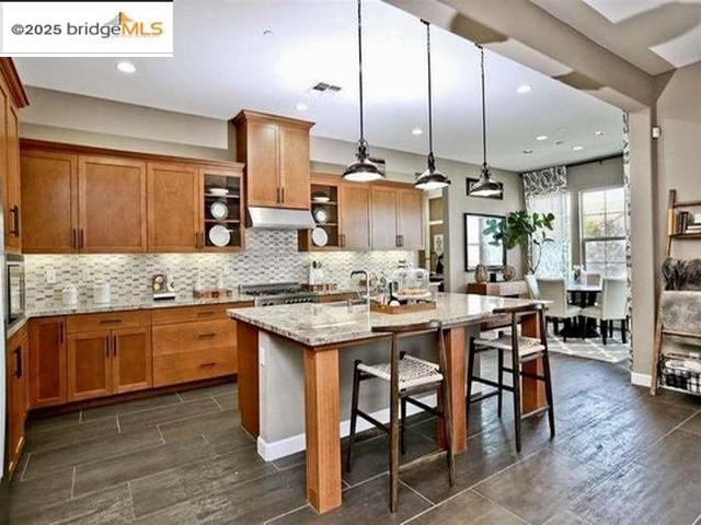 Detail Gallery Image 12 of 31 For 364 Bridgewater Dr, Brentwood,  CA 94513 - 4 Beds | 3/1 Baths