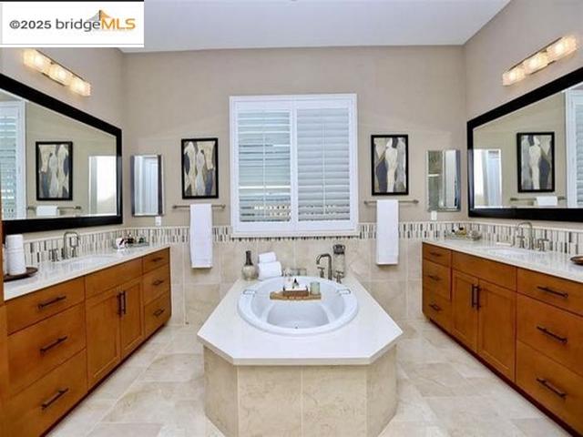 Detail Gallery Image 26 of 31 For 364 Bridgewater Dr, Brentwood,  CA 94513 - 4 Beds | 3/1 Baths