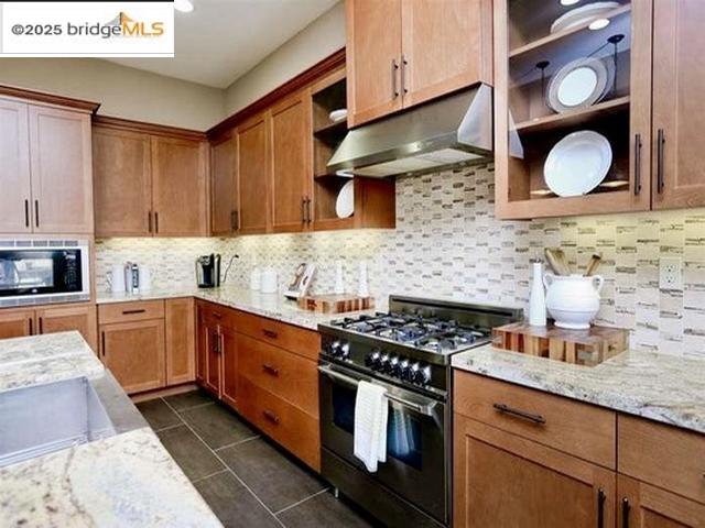 Detail Gallery Image 10 of 31 For 364 Bridgewater Dr, Brentwood,  CA 94513 - 4 Beds | 3/1 Baths
