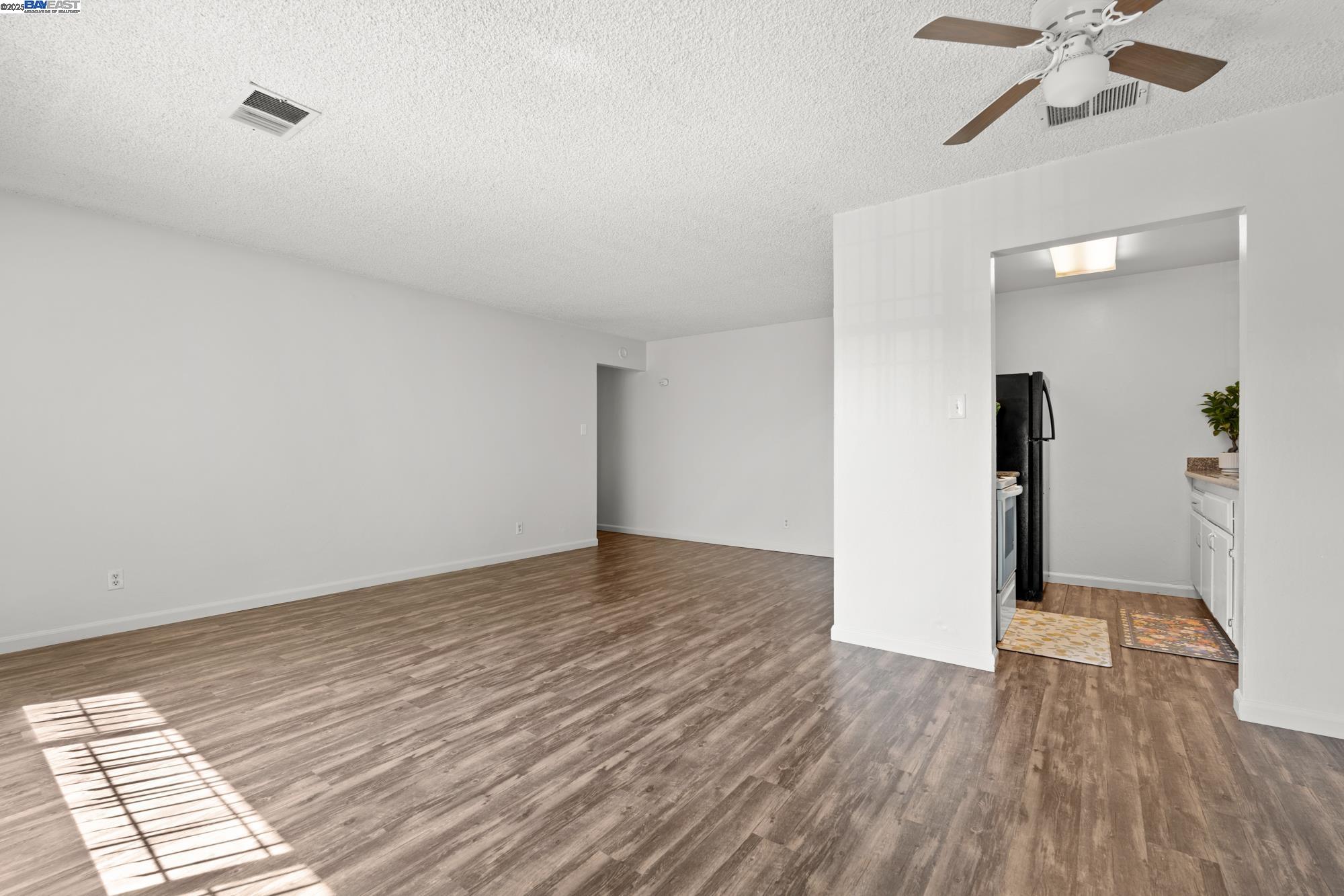 Photo #7: 41110671 Listing: Photo #7