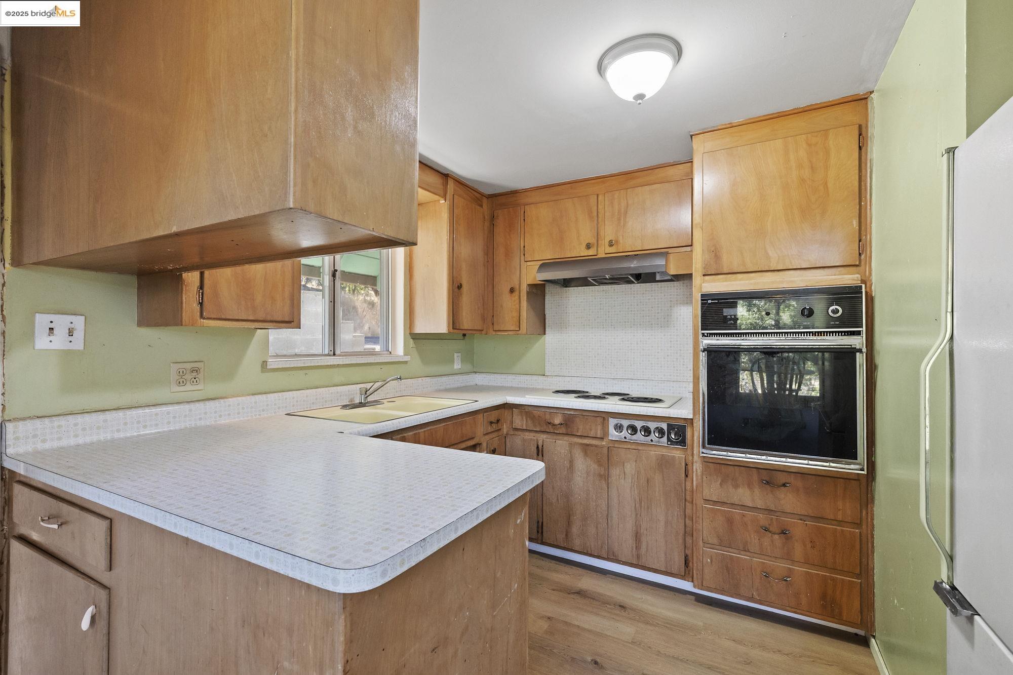 Detail Gallery Image 9 of 46 For 20738 Ponderosa Way, Tuolumne,  CA 95379 - 3 Beds | 3 Baths