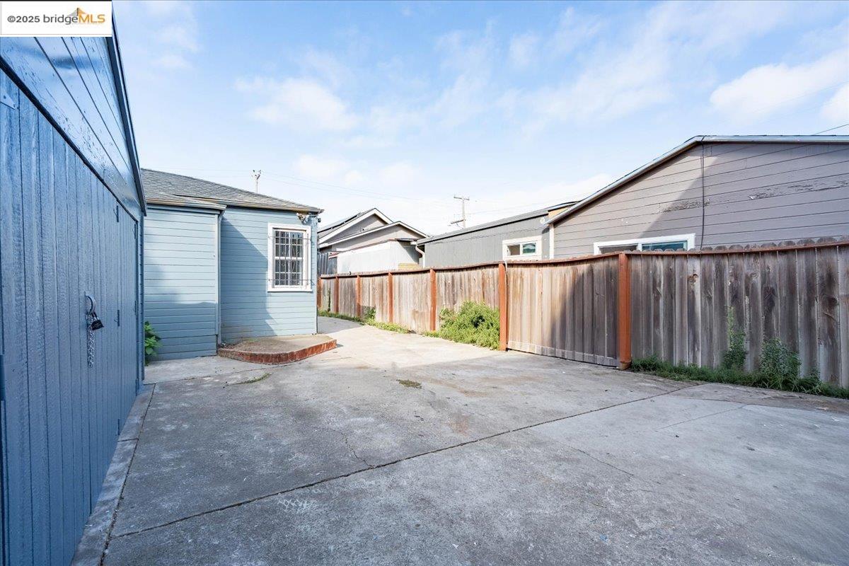 Detail Gallery Image 25 of 25 For 8806 Dowling St, Oakland,  CA 94605 - – Beds | – Baths