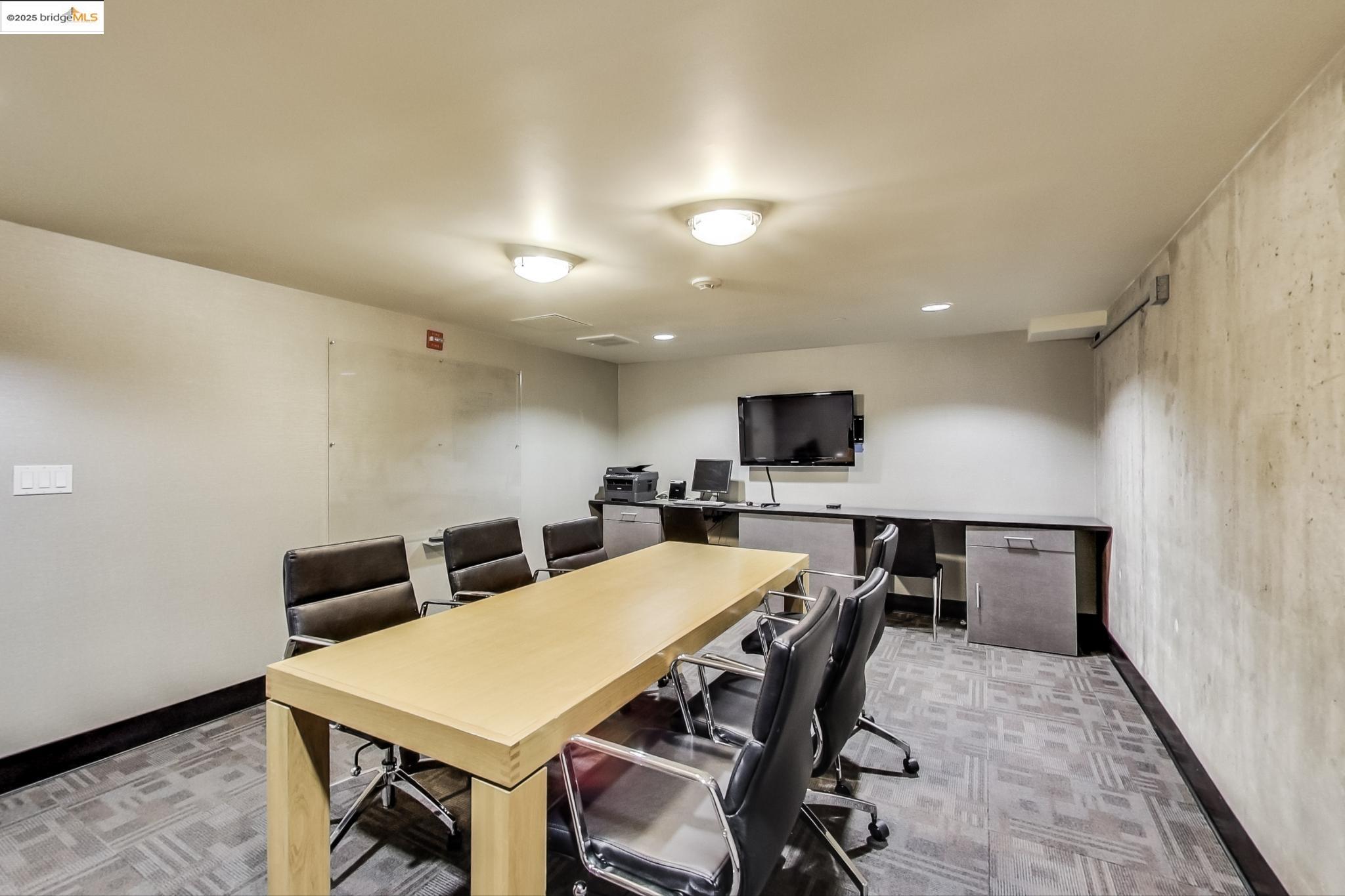 Detail Gallery Image 33 of 34 For 311 Oak St #803,  Oakland,  CA 94607 - 1 Beds | 1 Baths