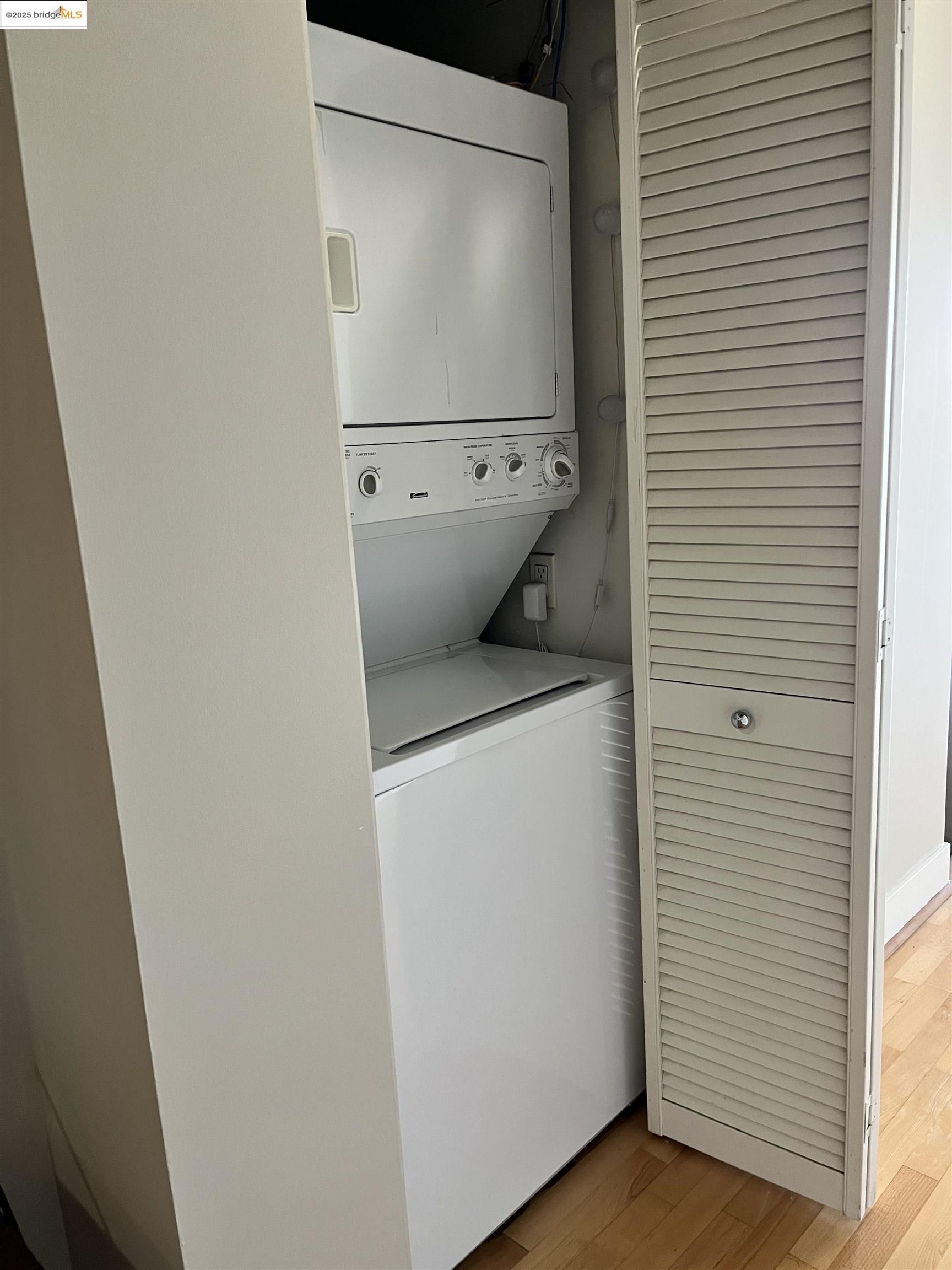 Detail Gallery Image 6 of 34 For 311 Oak St #803,  Oakland,  CA 94607 - 1 Beds | 1 Baths
