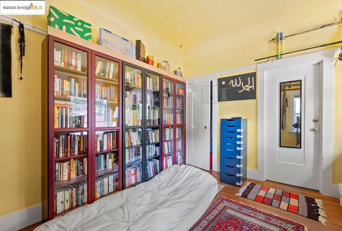 Detail Gallery Image 15 of 22 For 462 Cavour St, Oakland,  CA 94618 - – Beds | – Baths