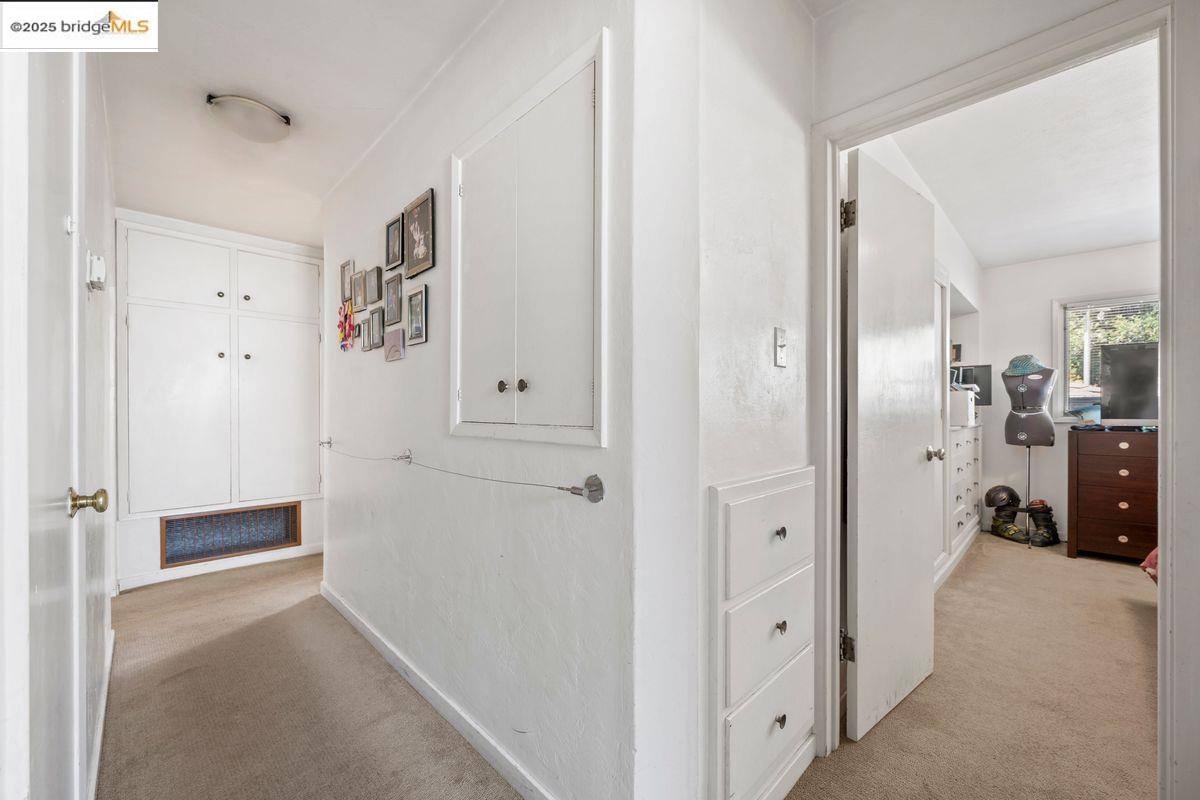 Detail Gallery Image 17 of 22 For 462 Cavour St, Oakland,  CA 94618 - – Beds | – Baths