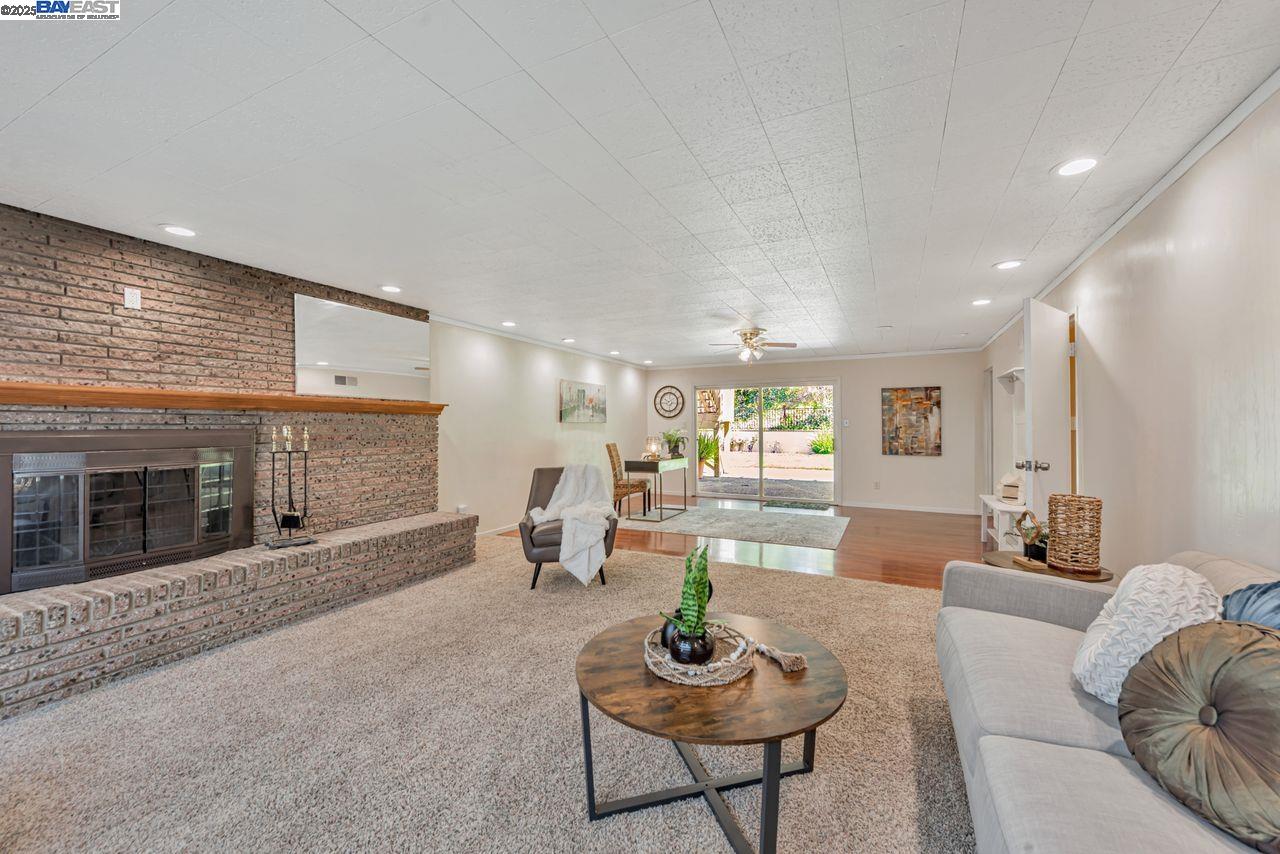 Detail Gallery Image 30 of 47 For 32072 Chicoine Ave, Hayward,  CA 94544 - 4 Beds | 3 Baths