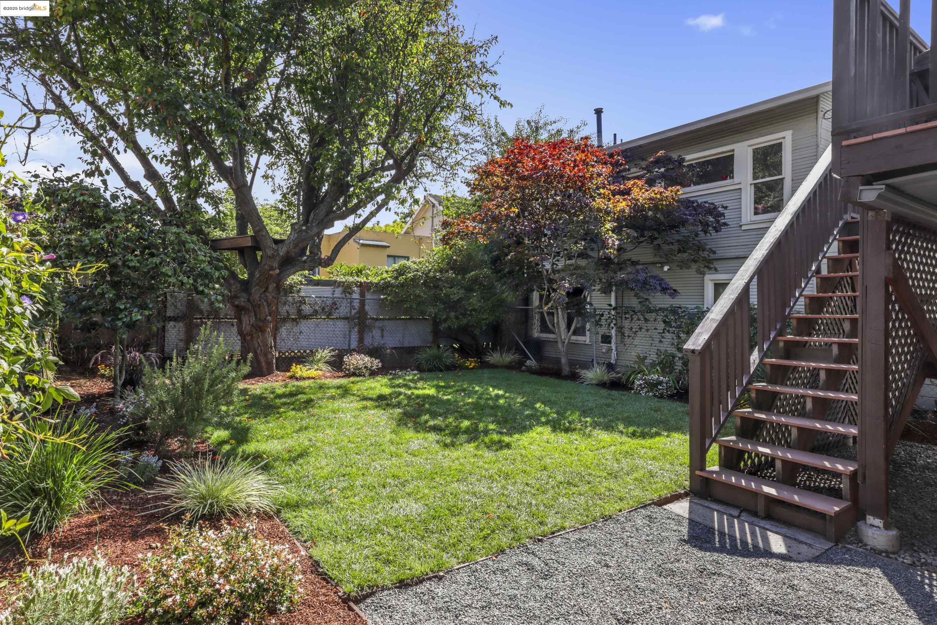 Detail Gallery Image 42 of 44 For 471 Mcauley St, Oakland,  CA 94609 - 4 Beds | 2 Baths