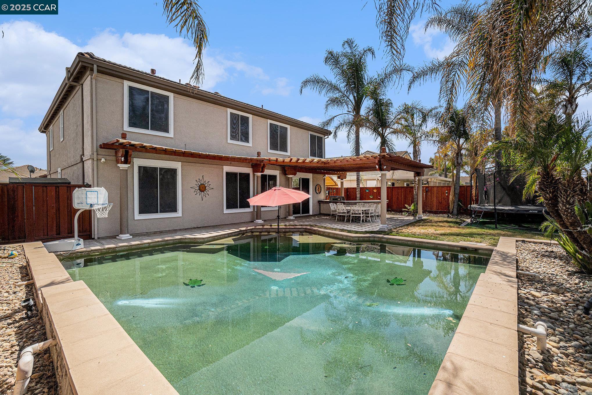 Detail Gallery Image 34 of 39 For 2233 Hampshire Dr, Discovery Bay,  CA 94505 - 4 Beds | 3 Baths