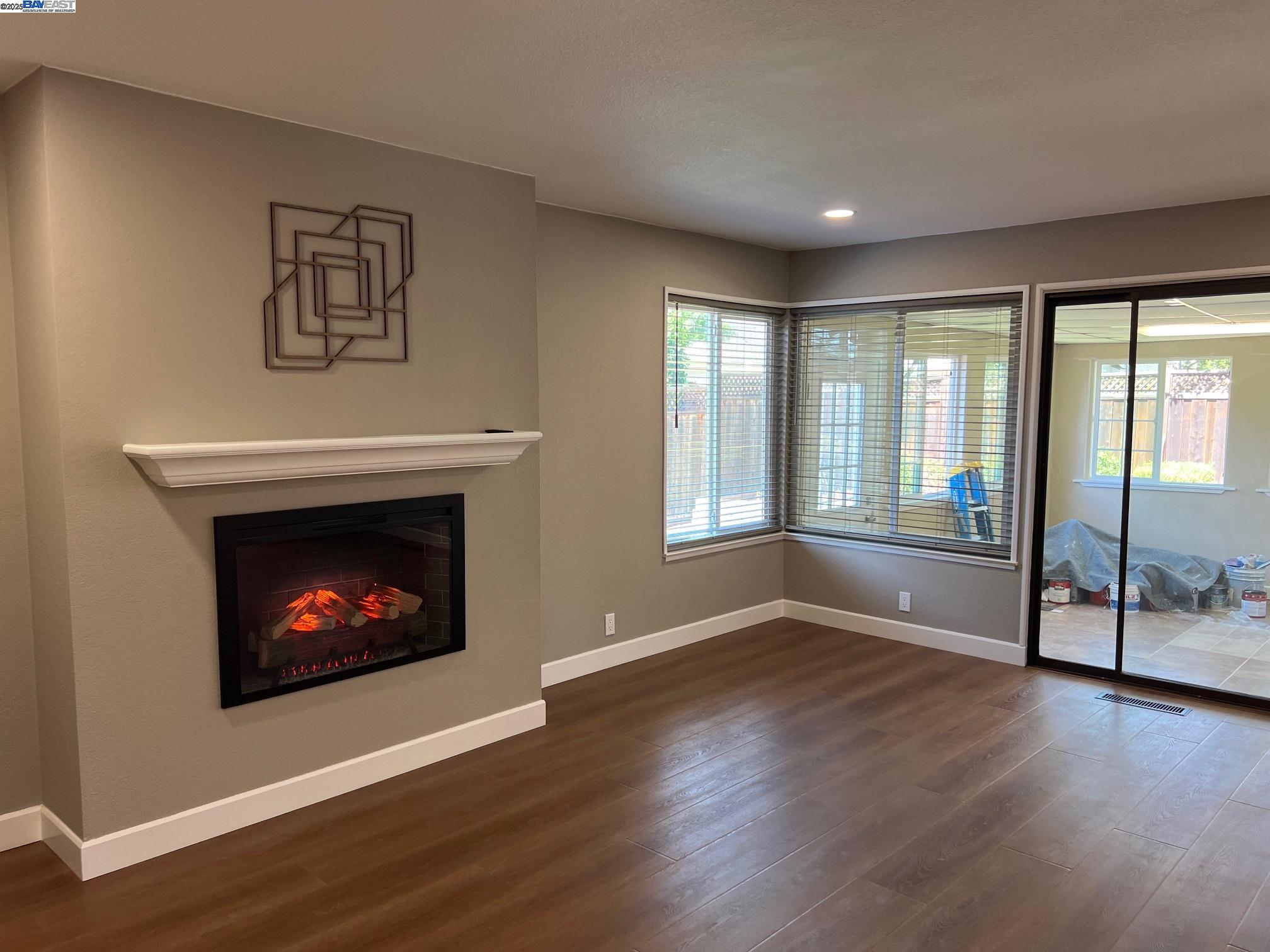 Detail Gallery Image 14 of 56 For 4919 Mohr Ave, Pleasanton,  CA 94566 - 4 Beds | 2/1 Baths