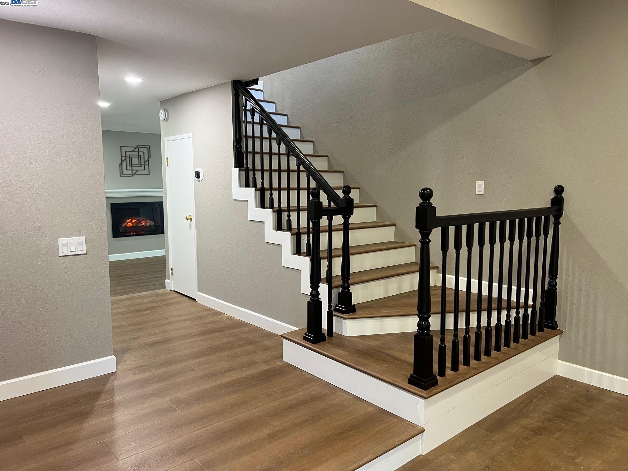 Detail Gallery Image 27 of 56 For 4919 Mohr Ave, Pleasanton,  CA 94566 - 4 Beds | 2/1 Baths