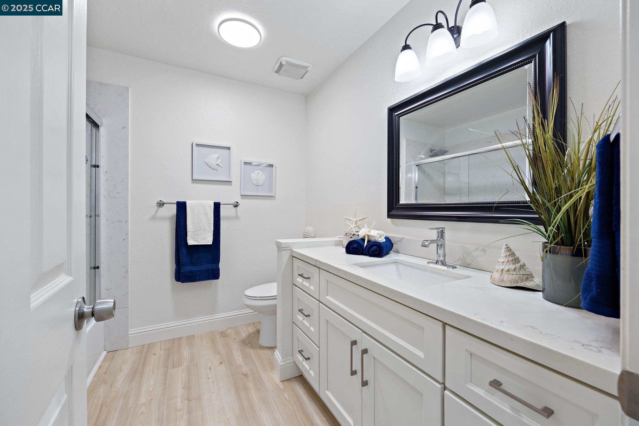 Detail Gallery Image 23 of 60 For 1840 Leo Ln, Concord,  CA 94521 - 4 Beds | 2 Baths