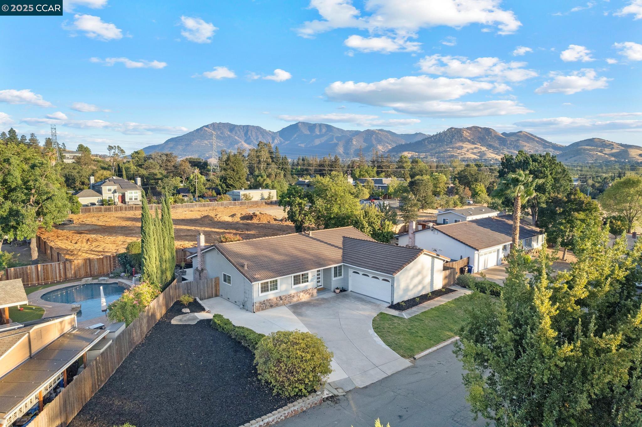 Detail Gallery Image 48 of 60 For 1840 Leo Ln, Concord,  CA 94521 - 4 Beds | 2 Baths