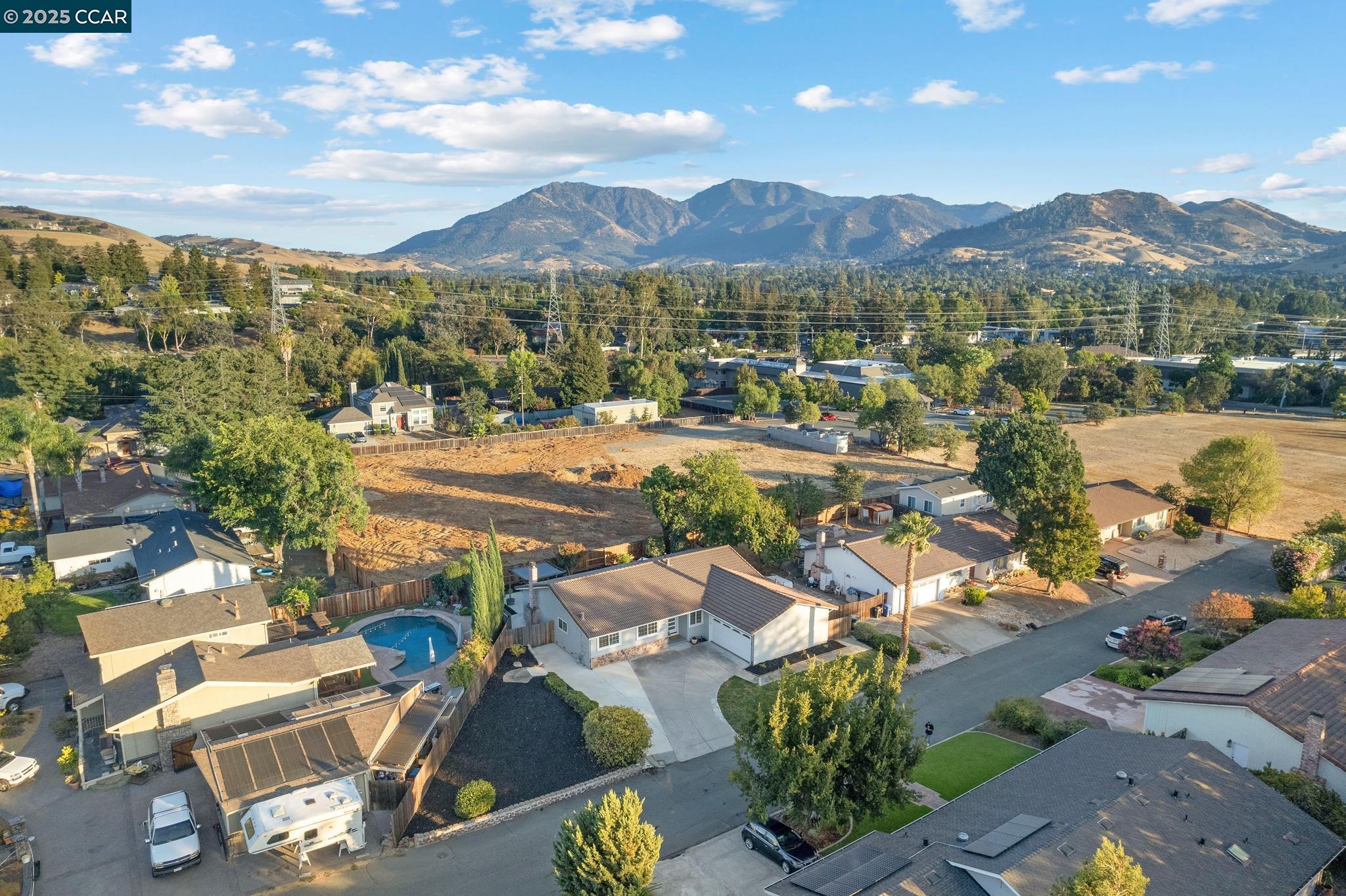Detail Gallery Image 49 of 60 For 1840 Leo Ln, Concord,  CA 94521 - 4 Beds | 2 Baths