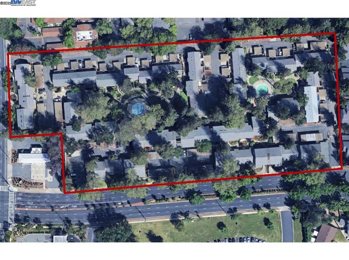 Detail Gallery Image 29 of 34 For 810 Oak Grove Rd #106,  Concord,  CA 94518 - 1 Beds | 1 Baths