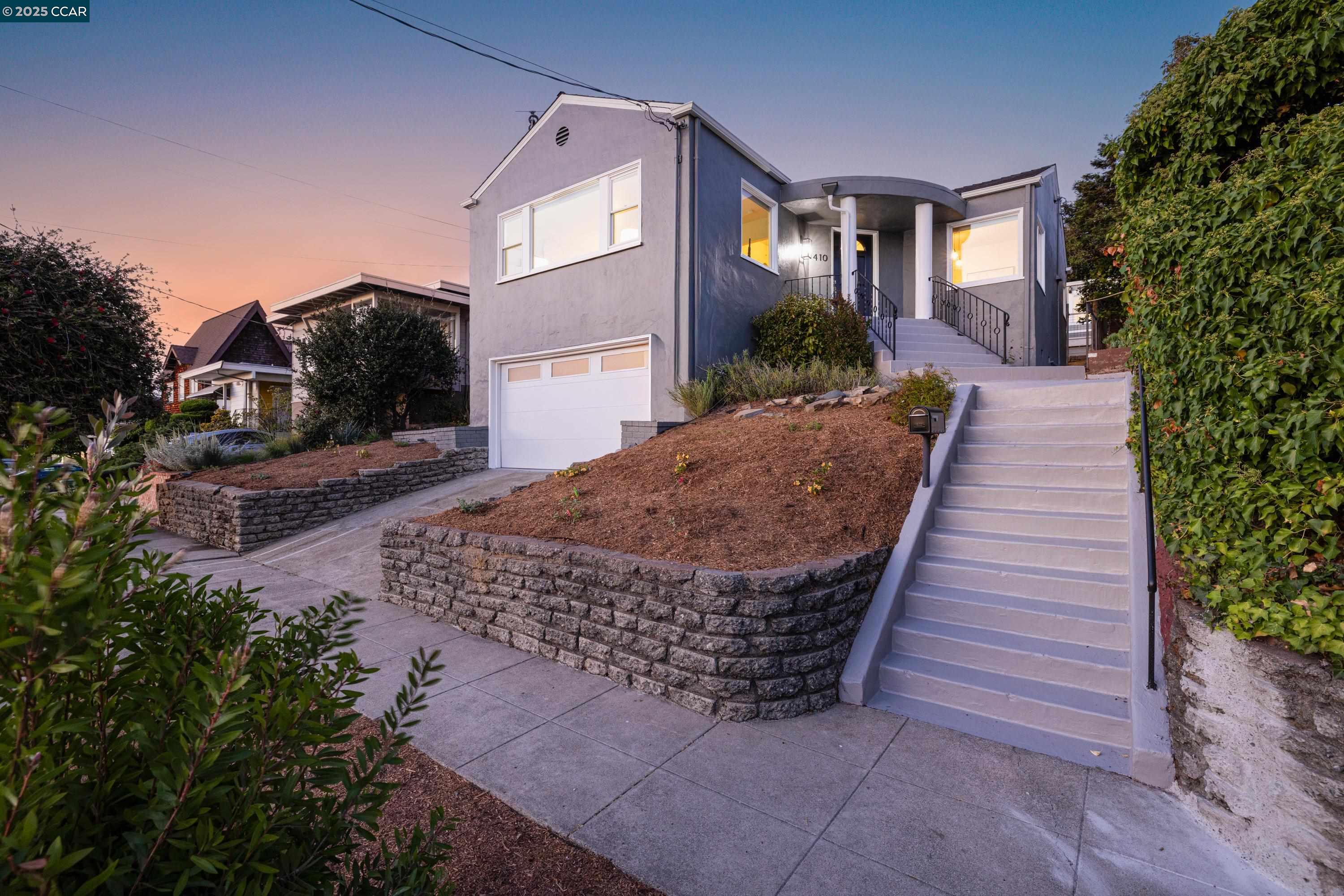 Front Image Thumbnail for CC41110709