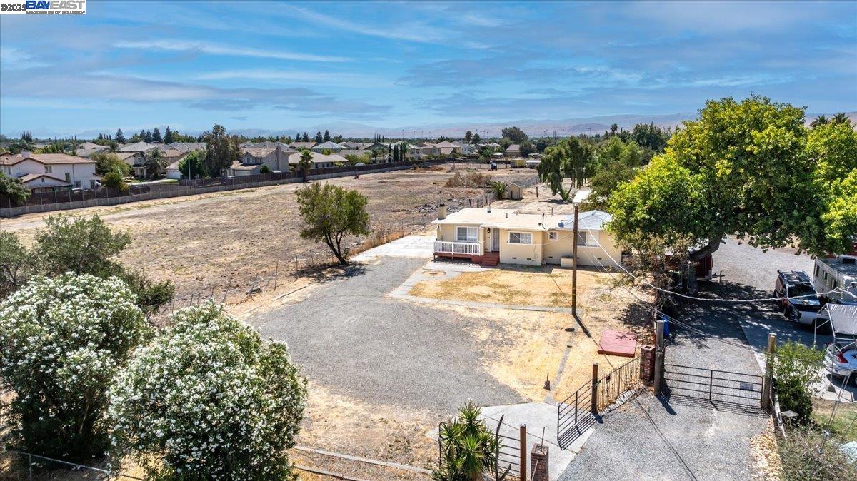 Detail Gallery Image 34 of 42 For 2688 W Byron Rd, Tracy,  CA 95377 - 4 Beds | 2 Baths