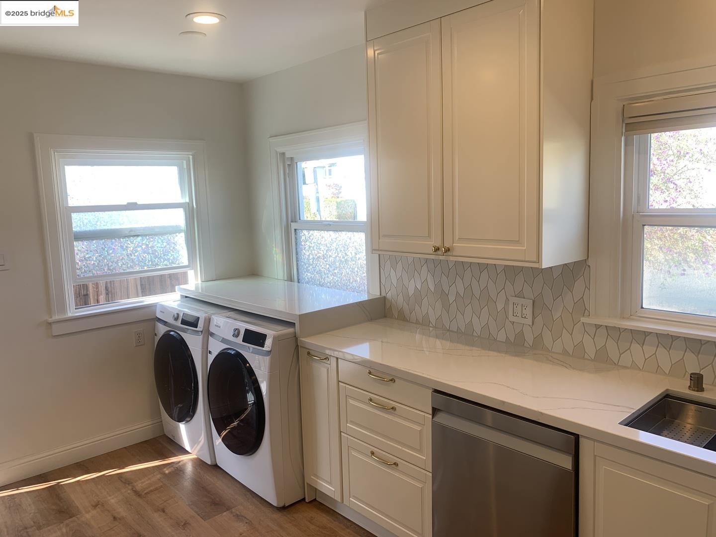 Detail Gallery Image 11 of 18 For 3531 Laurel Ave, Oakland,  CA 94602 - 3 Beds | 1 Baths