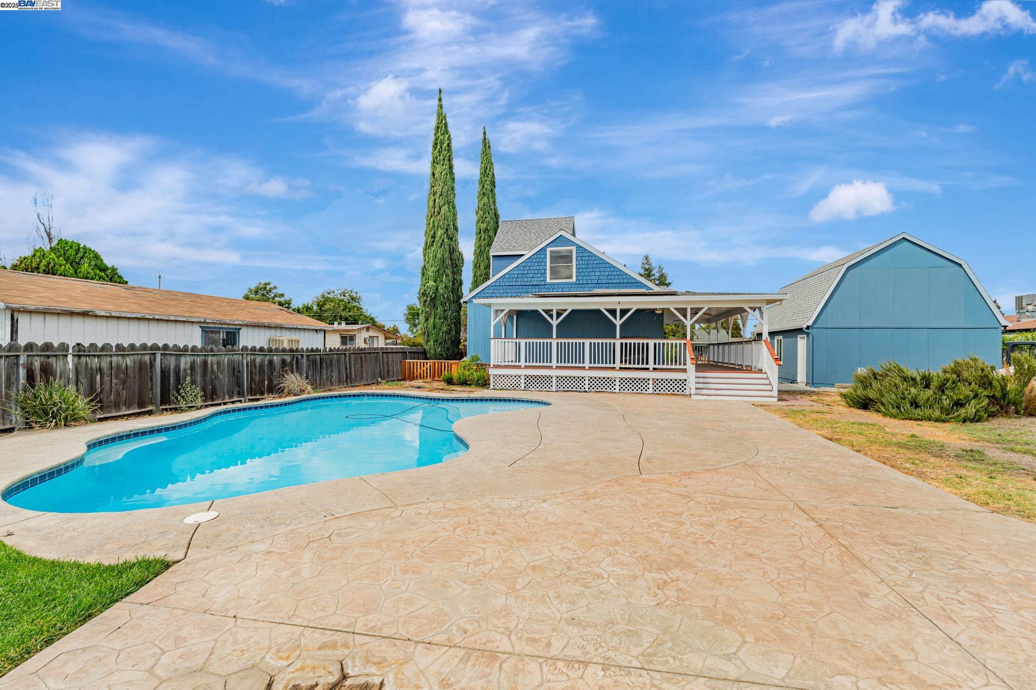 Detail Gallery Image 33 of 41 For 434 Joseph Rd, Manteca,  CA 95336 - 3 Beds | 3 Baths