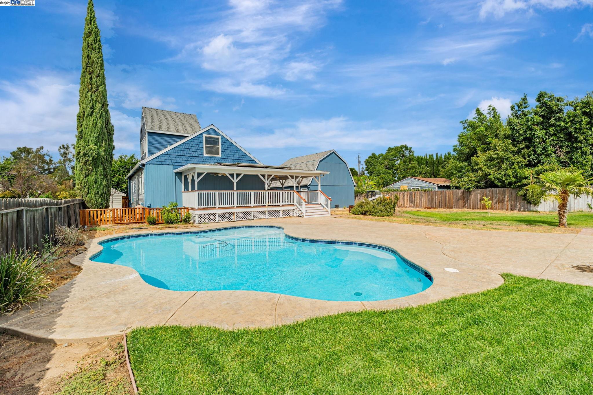 Detail Gallery Image 34 of 41 For 434 Joseph Rd, Manteca,  CA 95336 - 3 Beds | 3 Baths