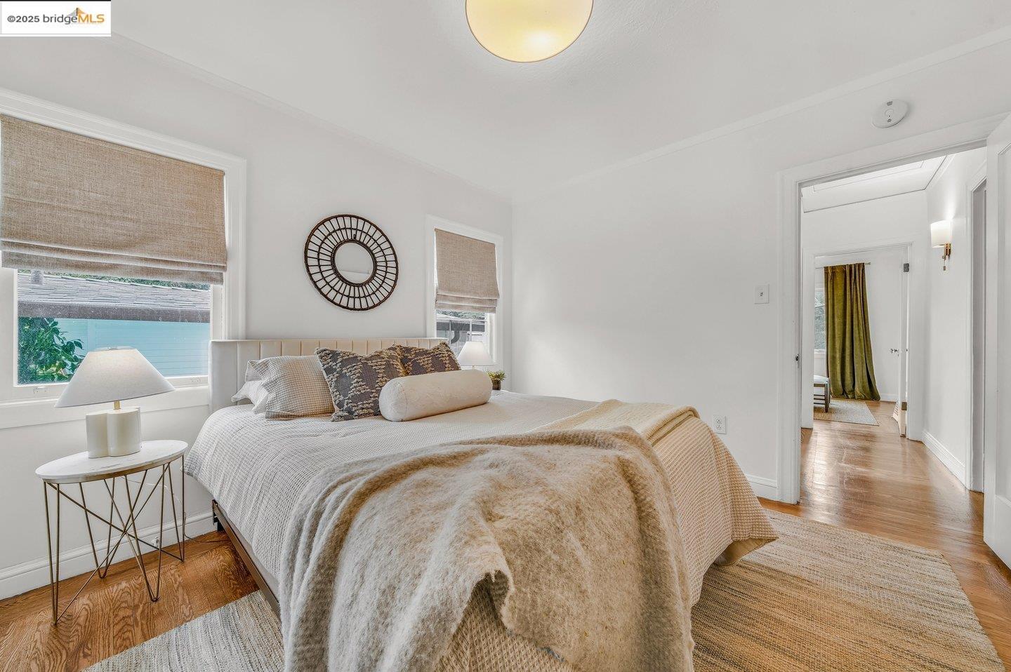 Detail Gallery Image 20 of 33 For 5925 Outlook Ave, Oakland,  CA 94605 - 2 Beds | 1 Baths