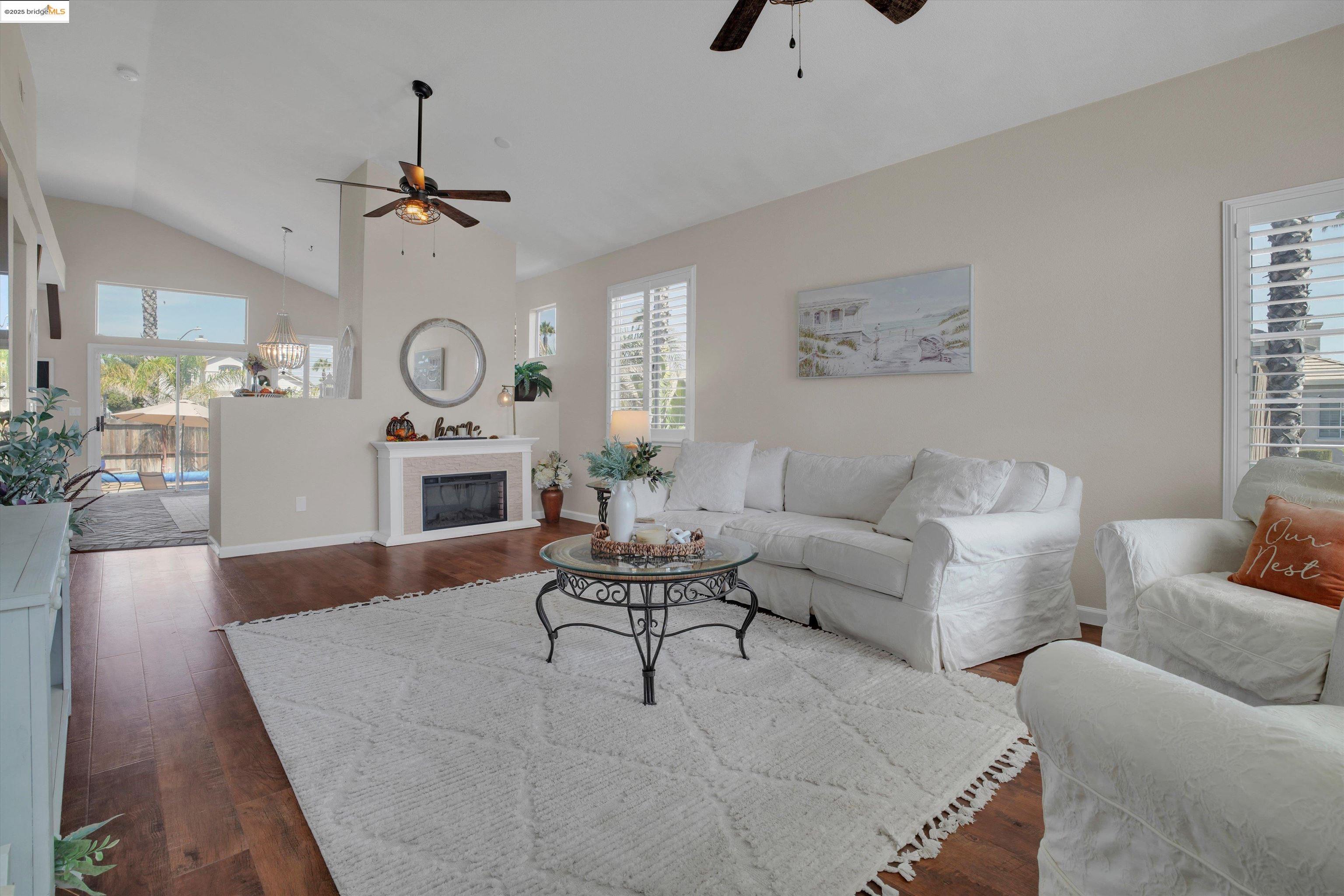 Detail Gallery Image 17 of 43 For 2265 Newport Ct, Discovery Bay,  CA 94505 - 3 Beds | 2 Baths