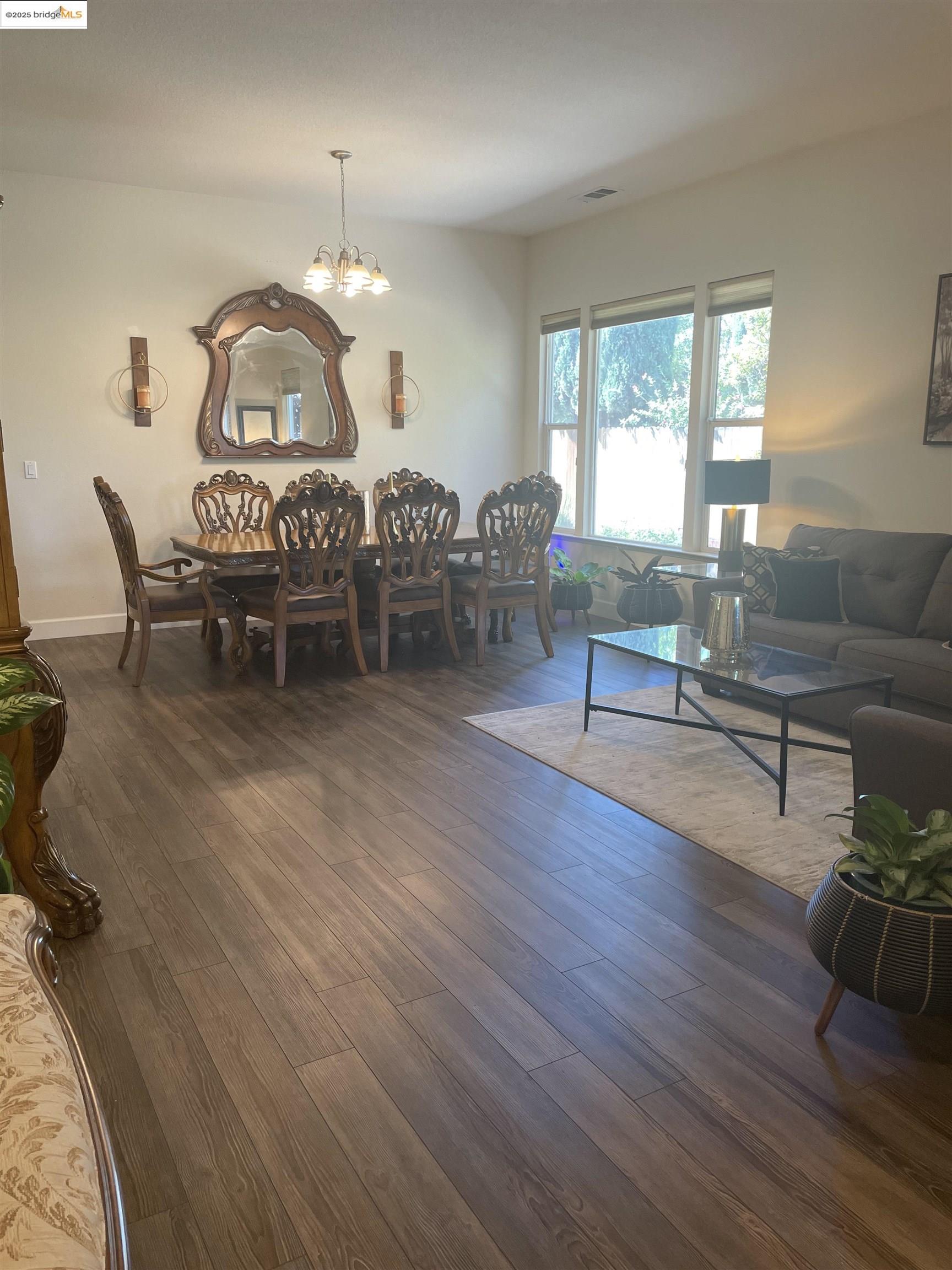 Detail Gallery Image 13 of 36 For 820 Carpinteria Dr, Antioch,  CA 94509 - 3 Beds | 2 Baths