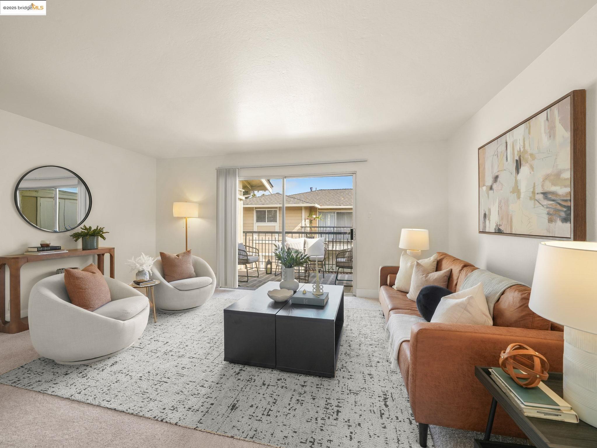 Browse active condo listings in MARINA WEST