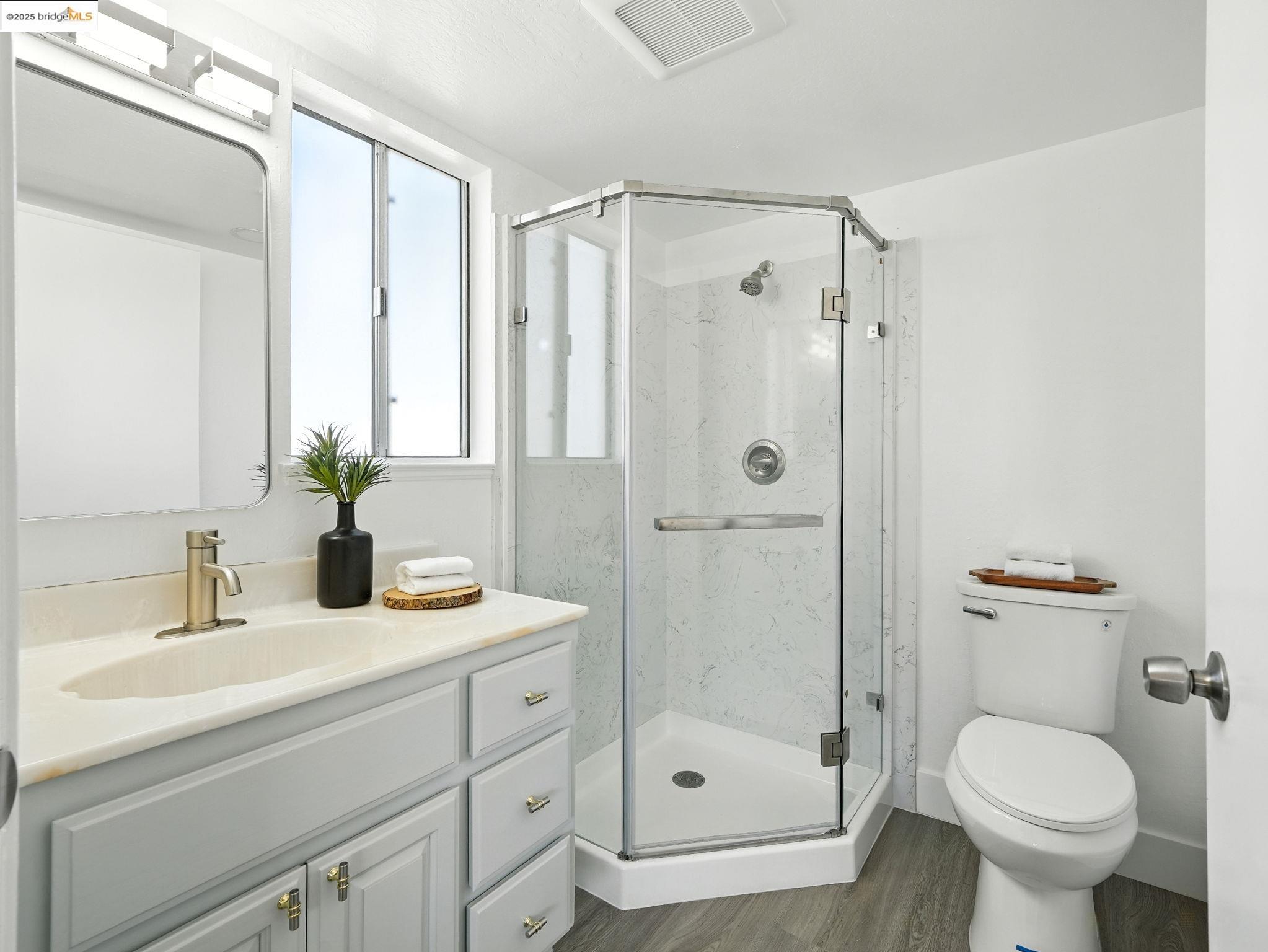 Photo #15: 41110731 Listing: Photo #15