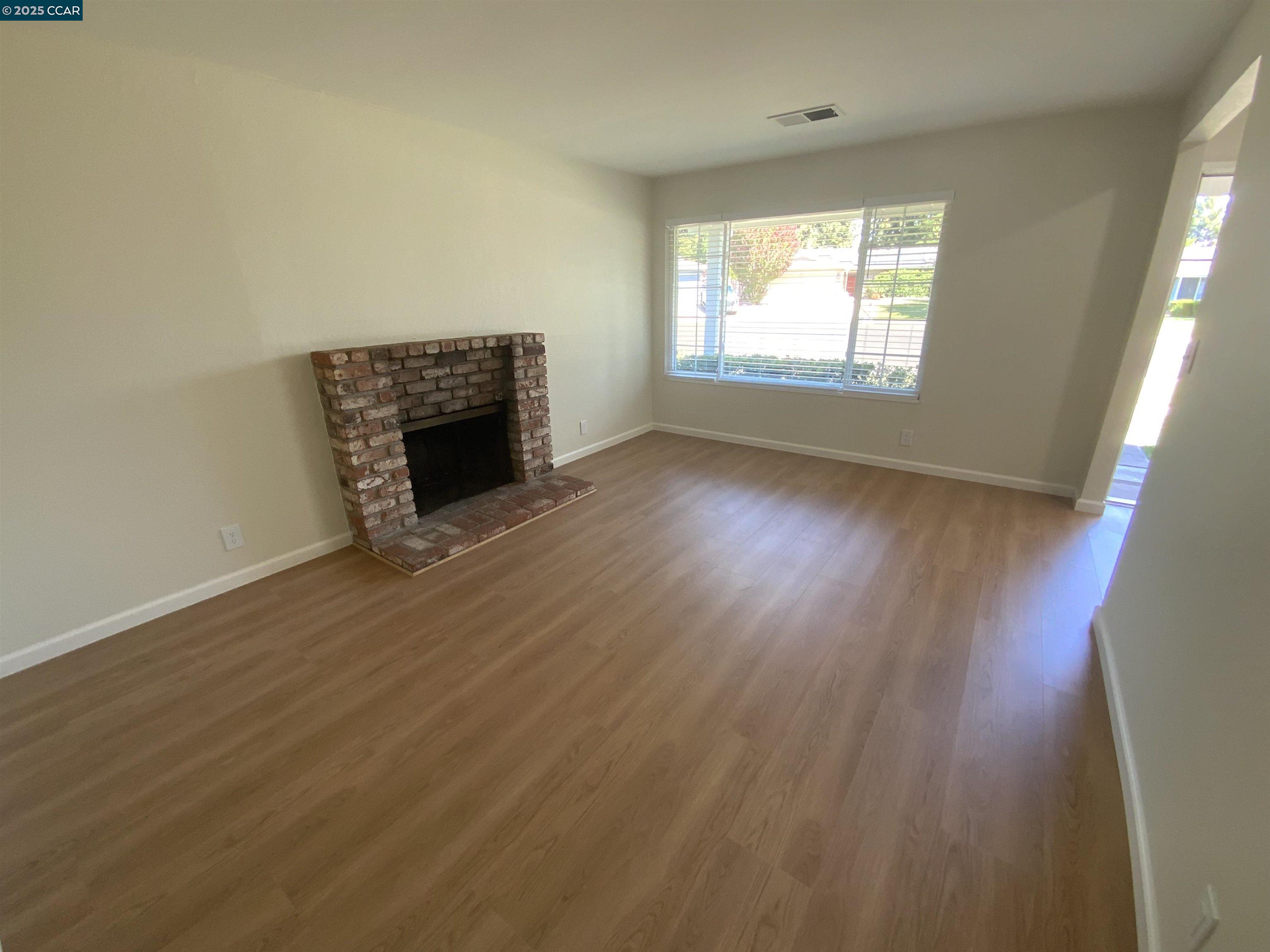 Detail Gallery Image 5 of 29 For 315 Cindy Ct, San Ramon,  CA 94583 - 3 Beds | 2 Baths