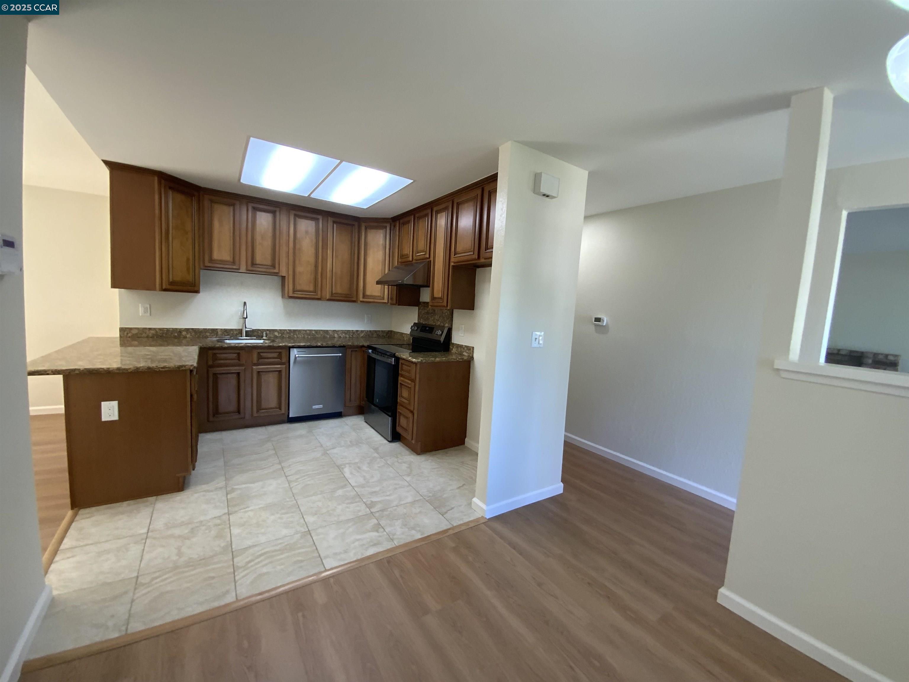 Detail Gallery Image 10 of 29 For 315 Cindy Ct, San Ramon,  CA 94583 - 3 Beds | 2 Baths