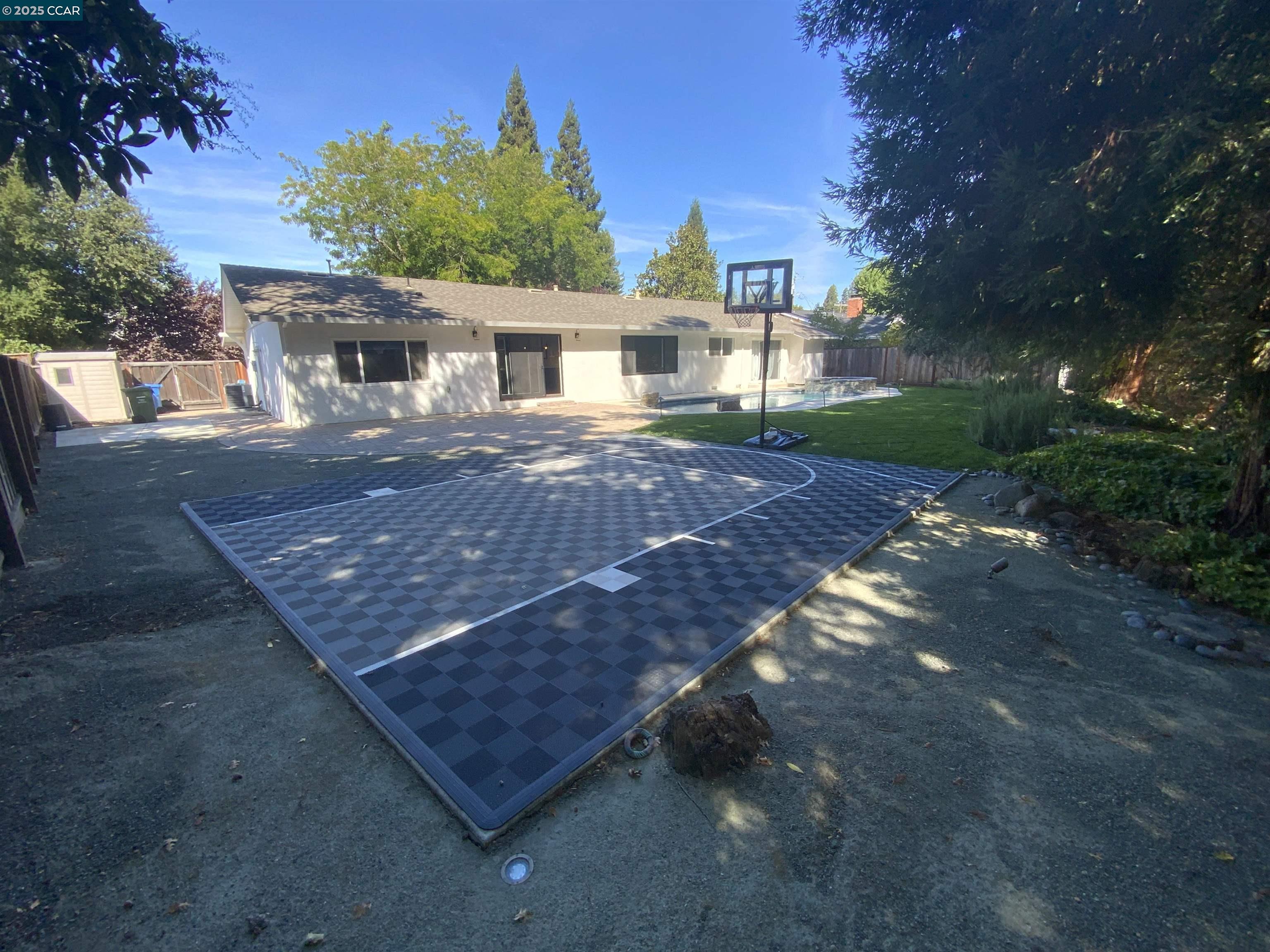 Detail Gallery Image 31 of 33 For 632 Everett Dr, Danville,  CA 94526 - 5 Beds | 3 Baths