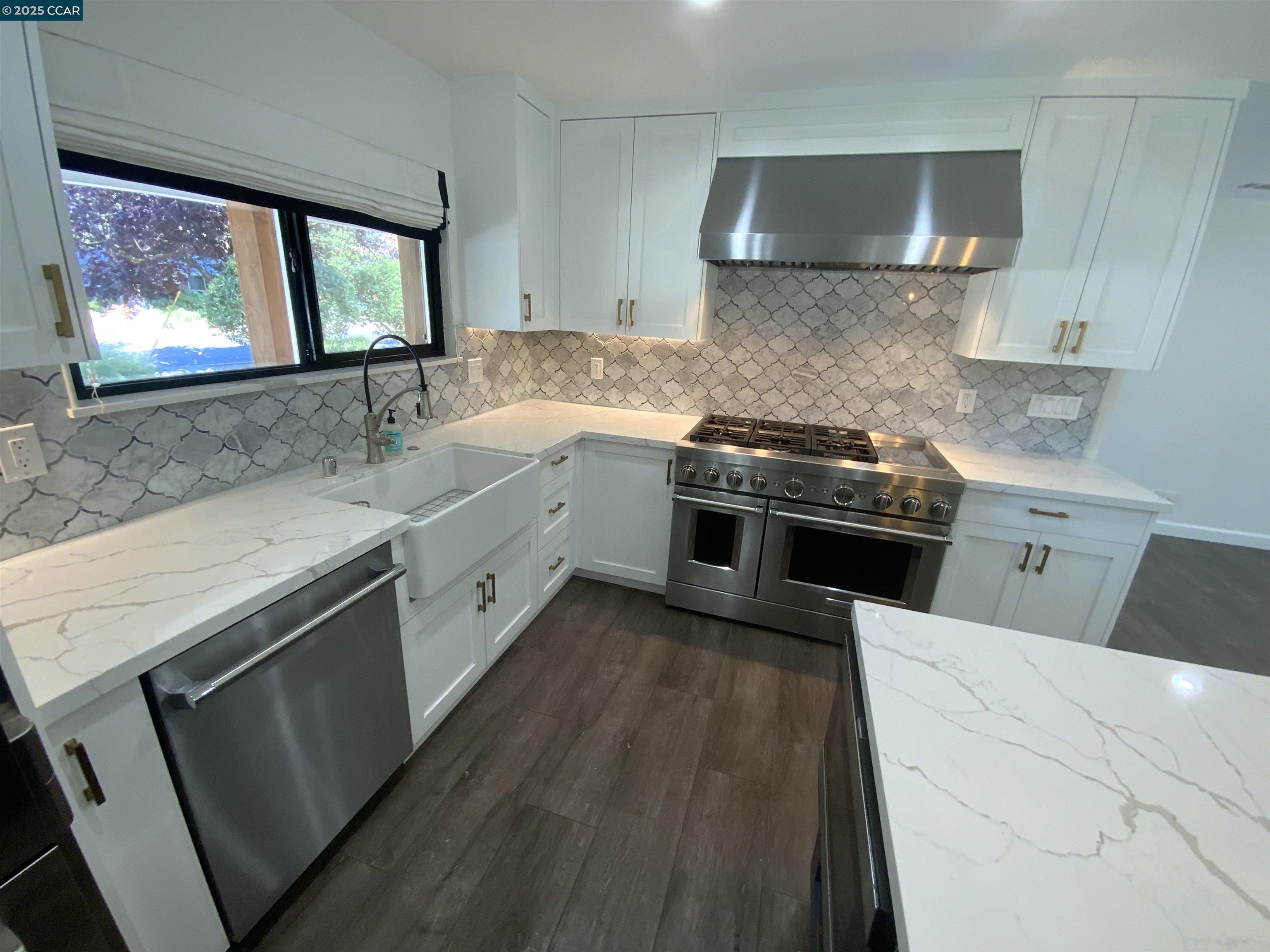 Detail Gallery Image 5 of 33 For 632 Everett Dr, Danville,  CA 94526 - 5 Beds | 3 Baths