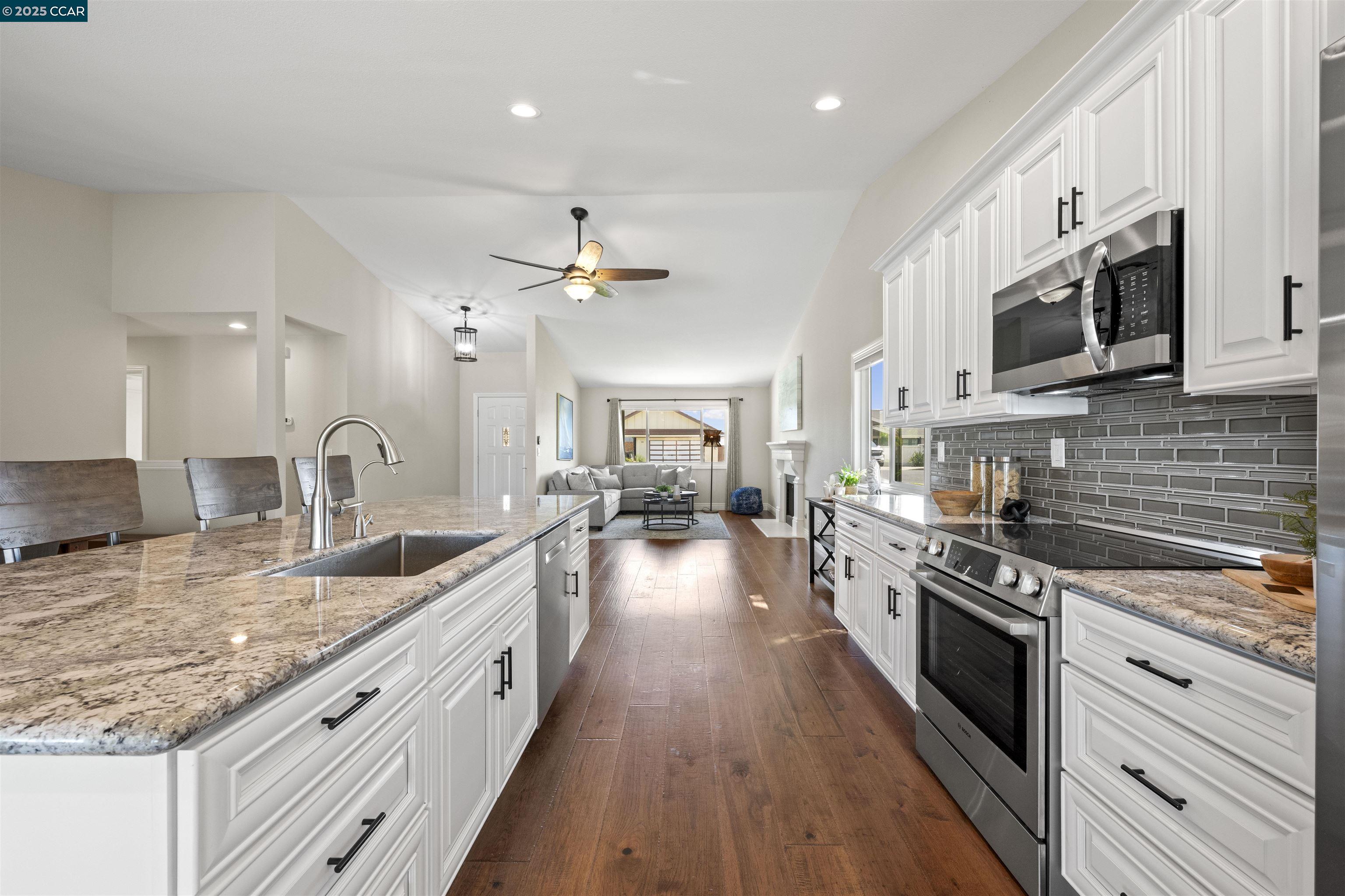 Detail Gallery Image 15 of 47 For 51 Discovery Bay Blvd, Discovery Bay,  CA 94505 - 4 Beds | 2 Baths