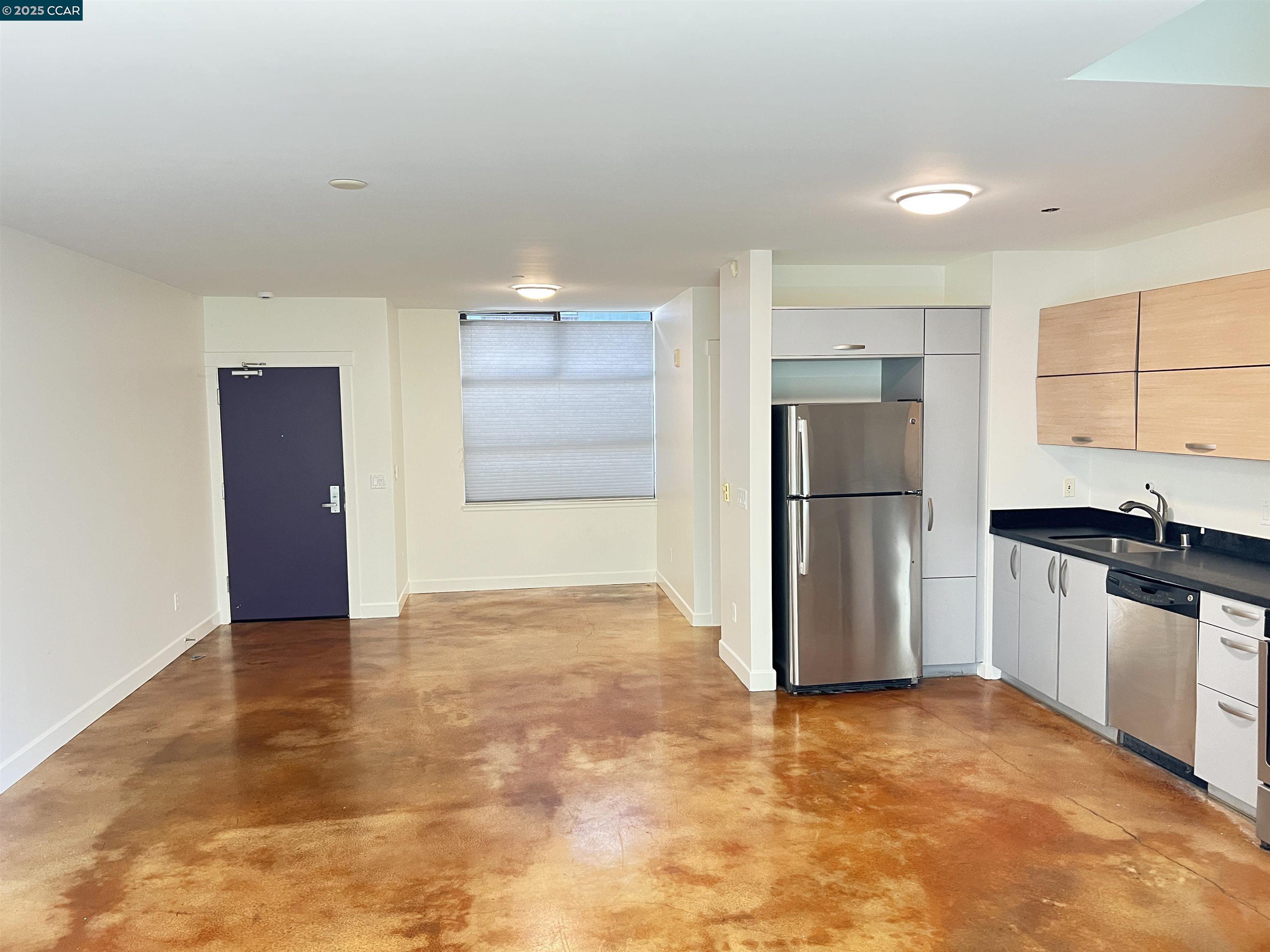 Detail Gallery Image 12 of 20 For 6501 San Pablo Ave #203,  Oakland,  CA 94608 - 1 Beds | 1/1 Baths