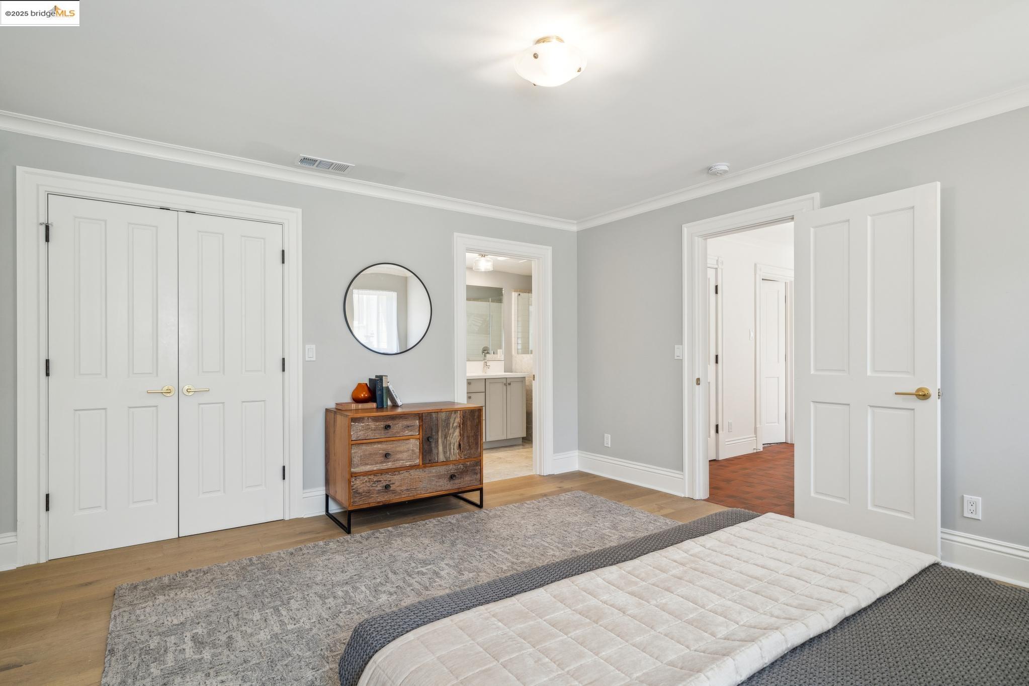 Detail Gallery Image 37 of 57 For 4440 Howe St, Oakland,  CA 94611 - 4 Beds | 3 Baths